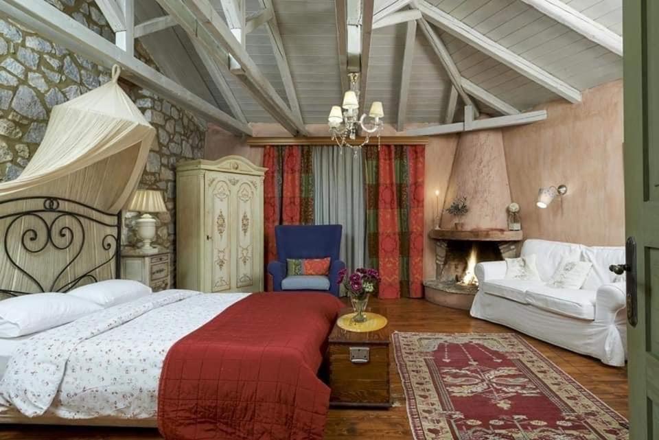 Superior Double Room with Fireplace photo 1