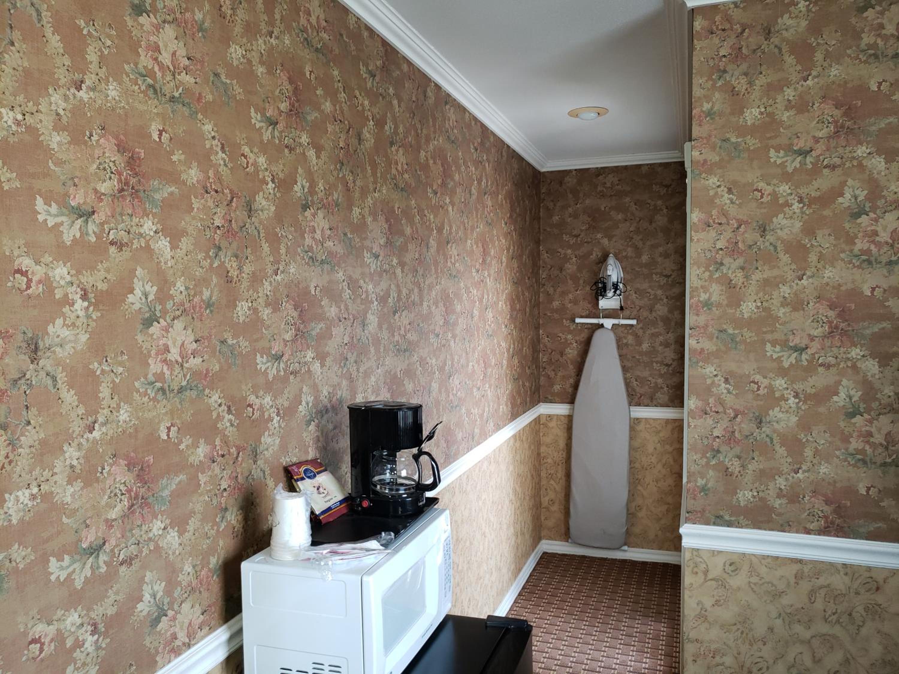 Deluxe Suite with Spa Bath - Photo 7
