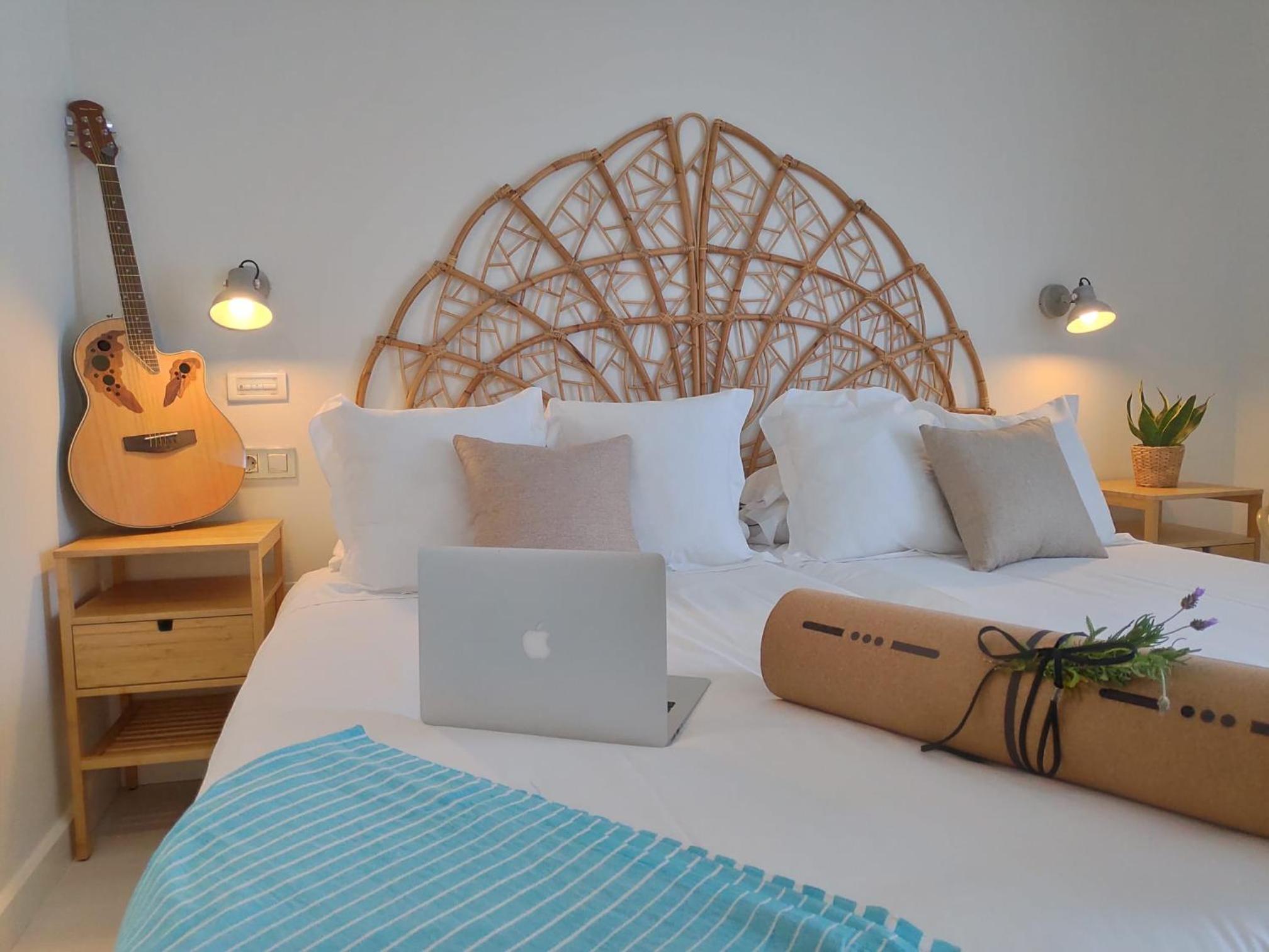 Double or Twin Room - Photo 10