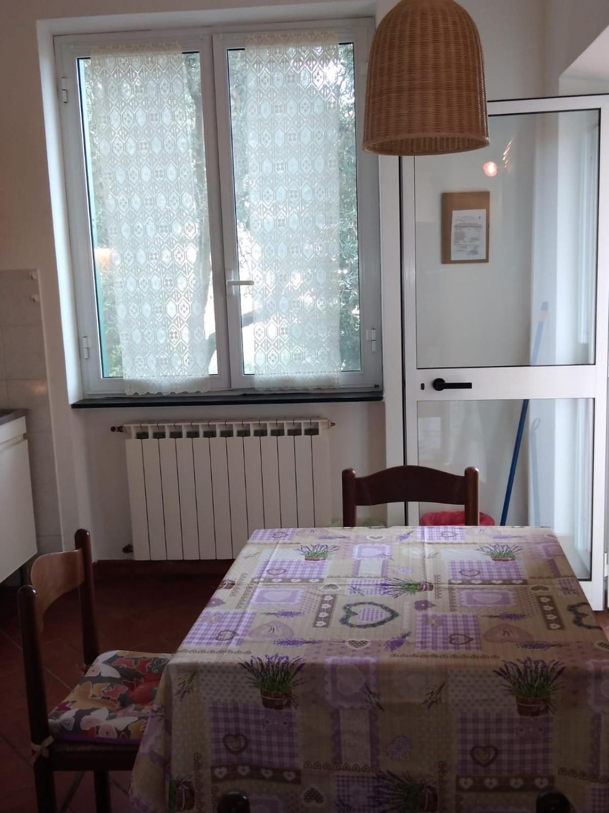 One-Bedroom Apartment - Photo 11