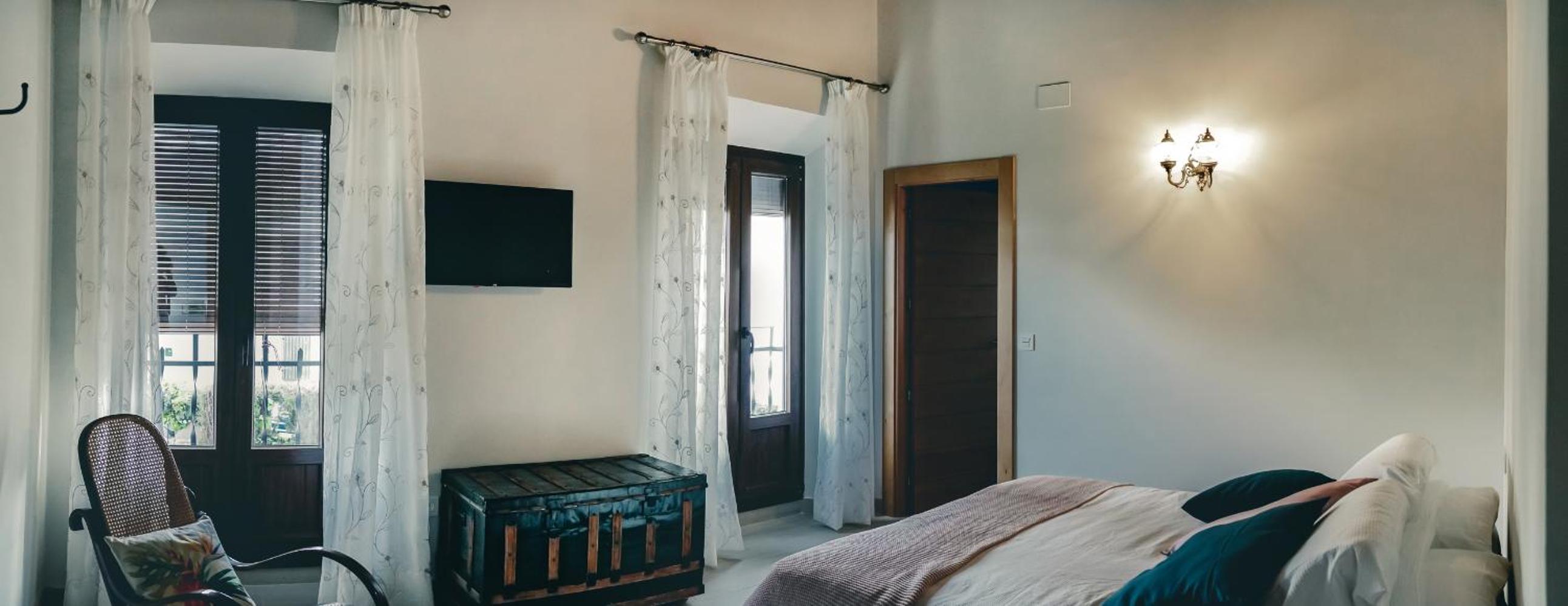 Double or Twin Room - Photo 12