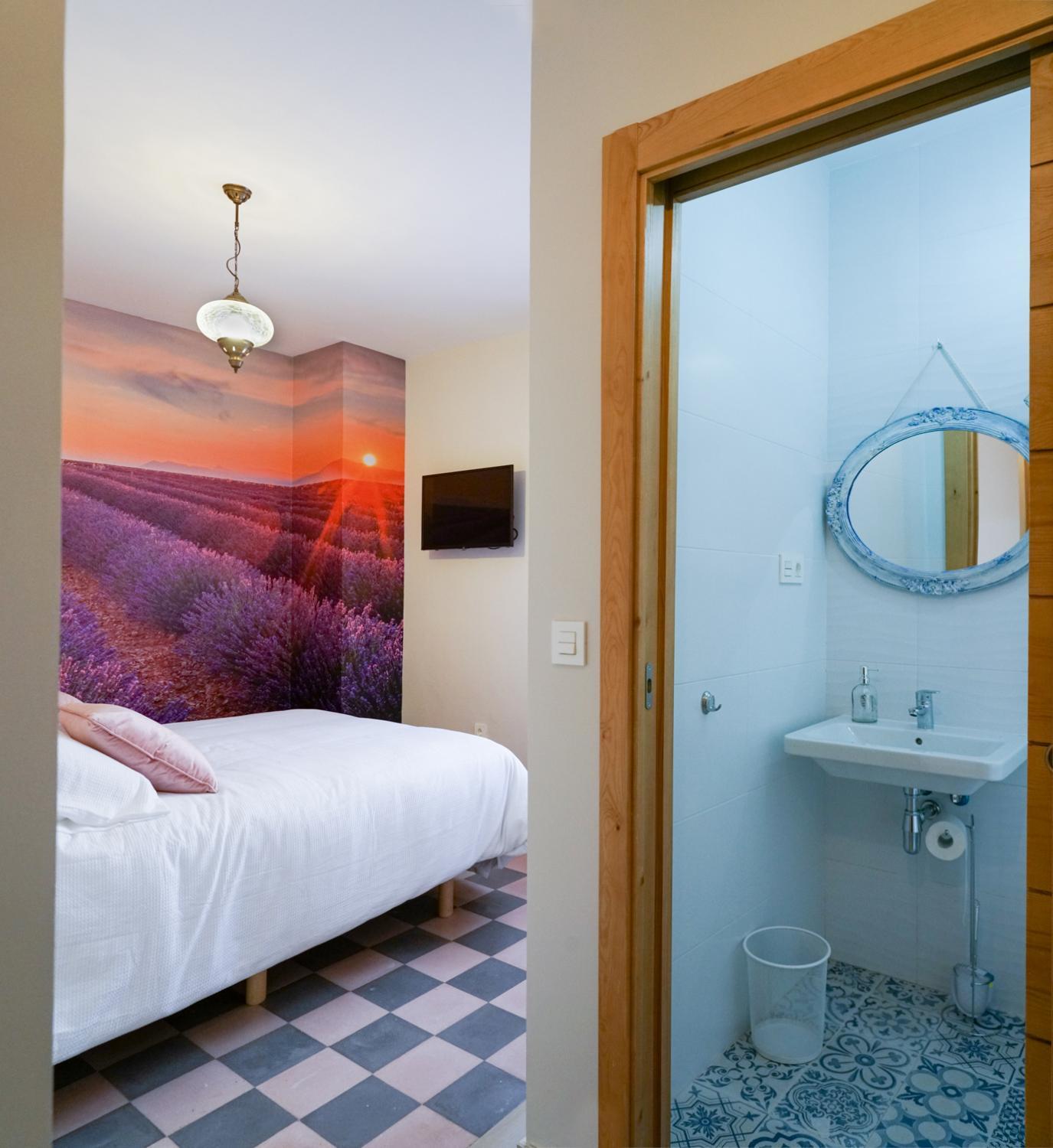 Double or Twin Room - Photo 9