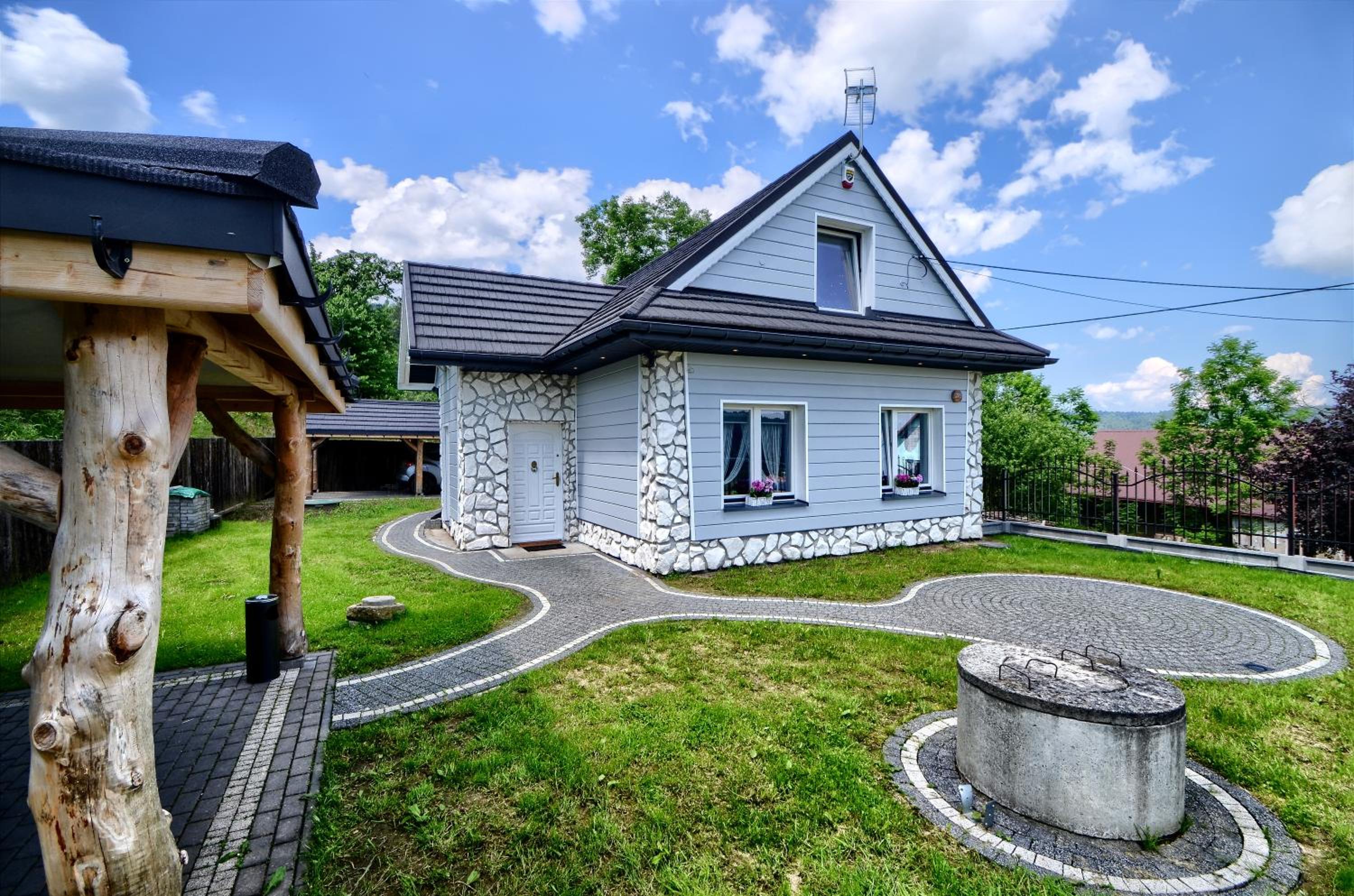 Three-Bedroom Villa photo 2