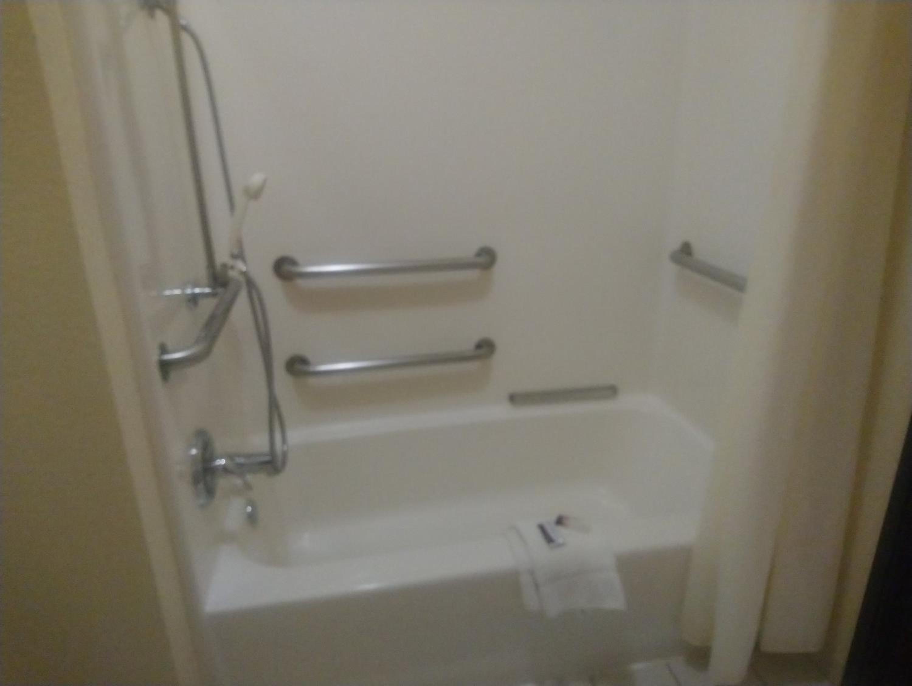Double Room with Two Double Beds - Non-Smoking/Disability Access photo 2