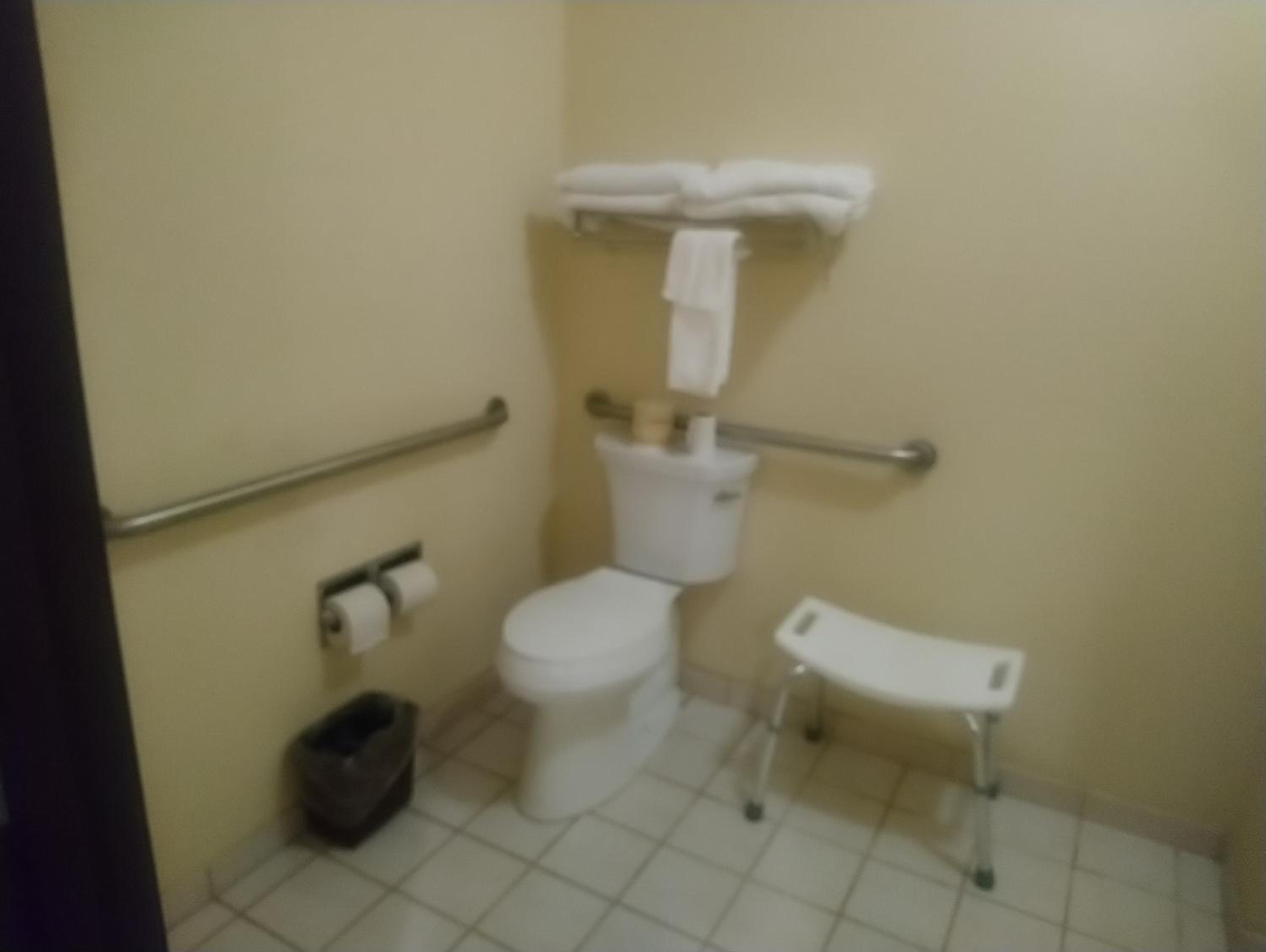 Double Room with Two Double Beds - Non-Smoking/Disability Access photo 3