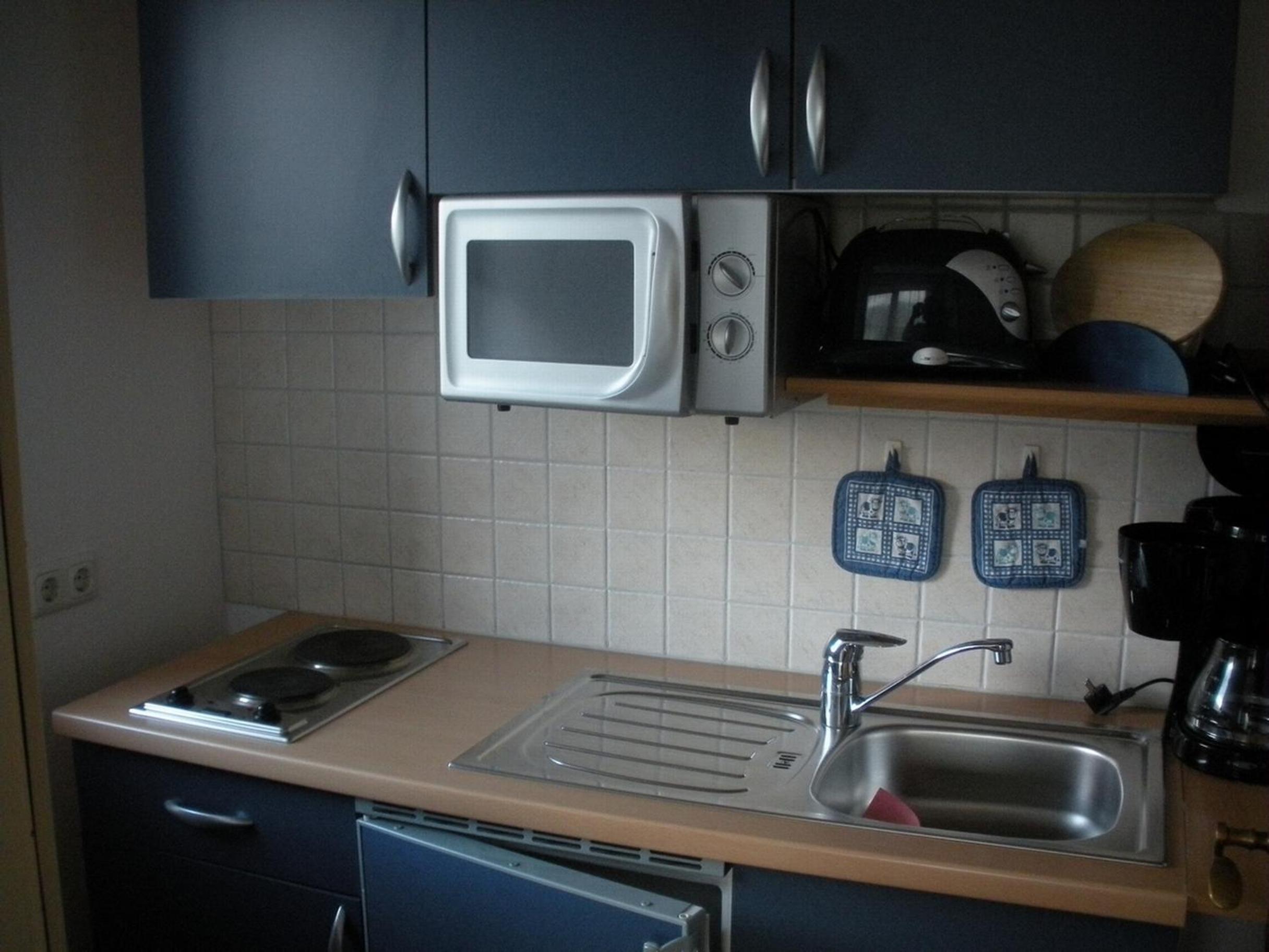 One-Bedroom Apartment with Balcony photo 3