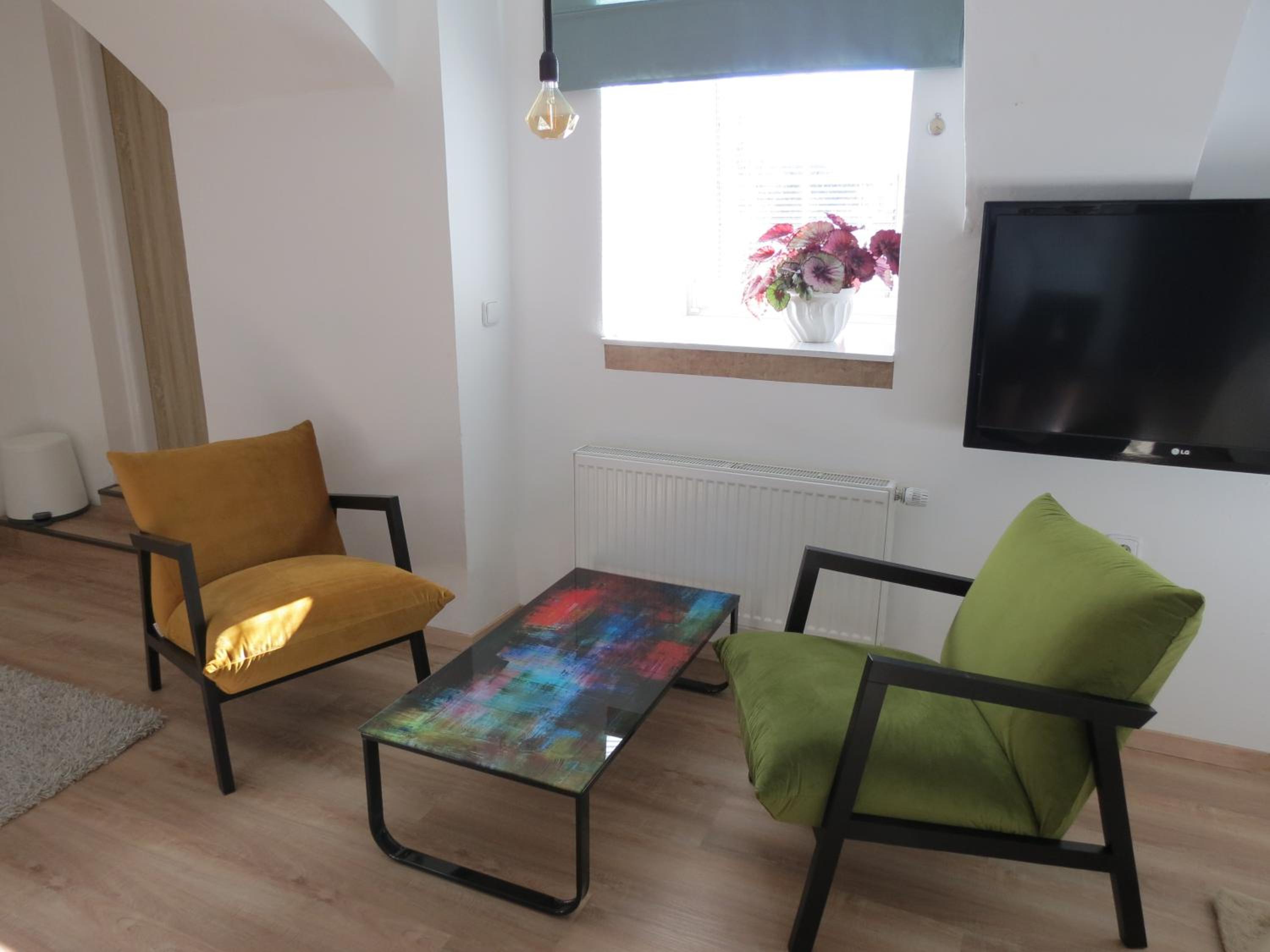 One-Bedroom Apartment photo 2