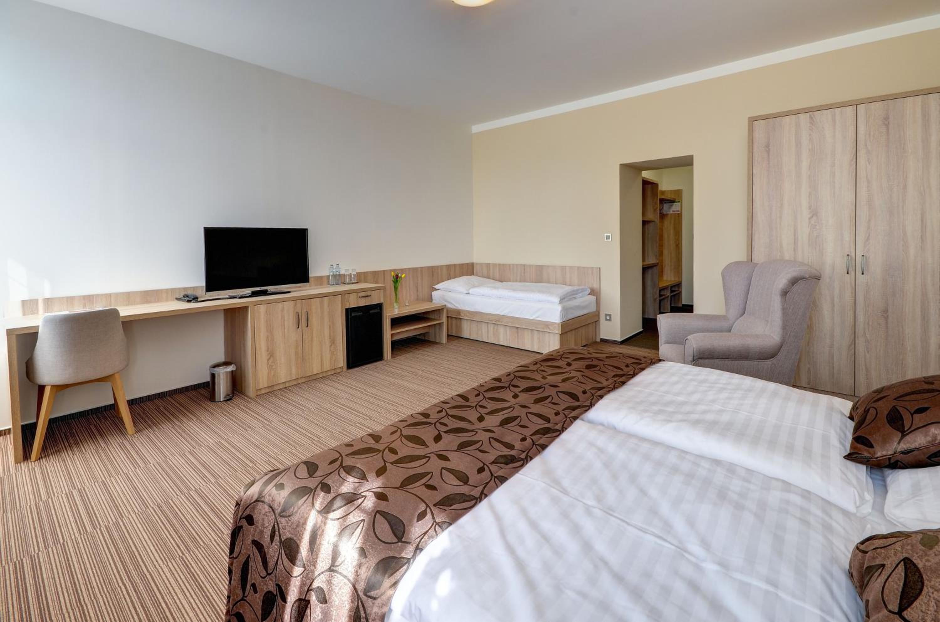 Triple Room - Photo 1