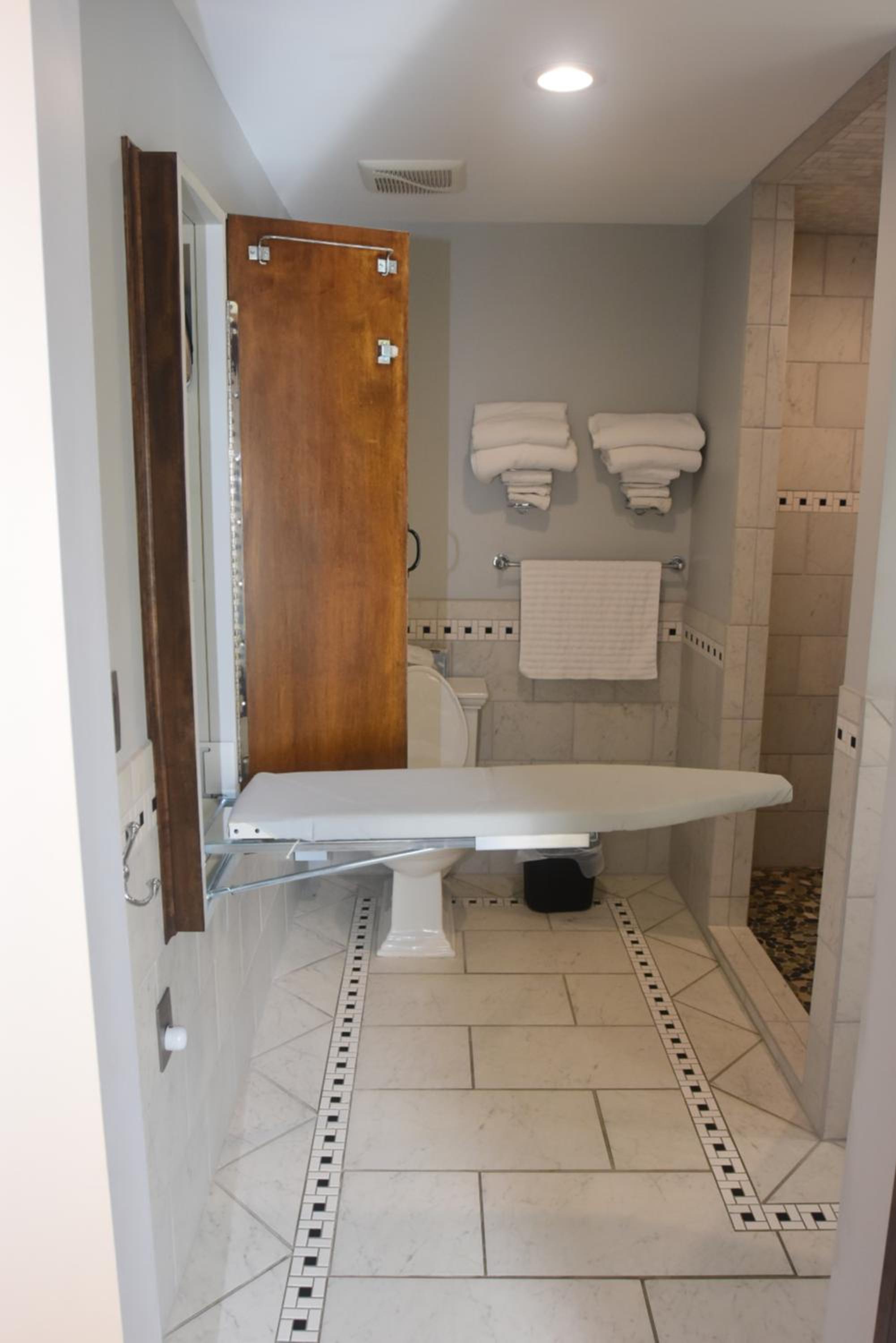 Deluxe Suite photo 3
