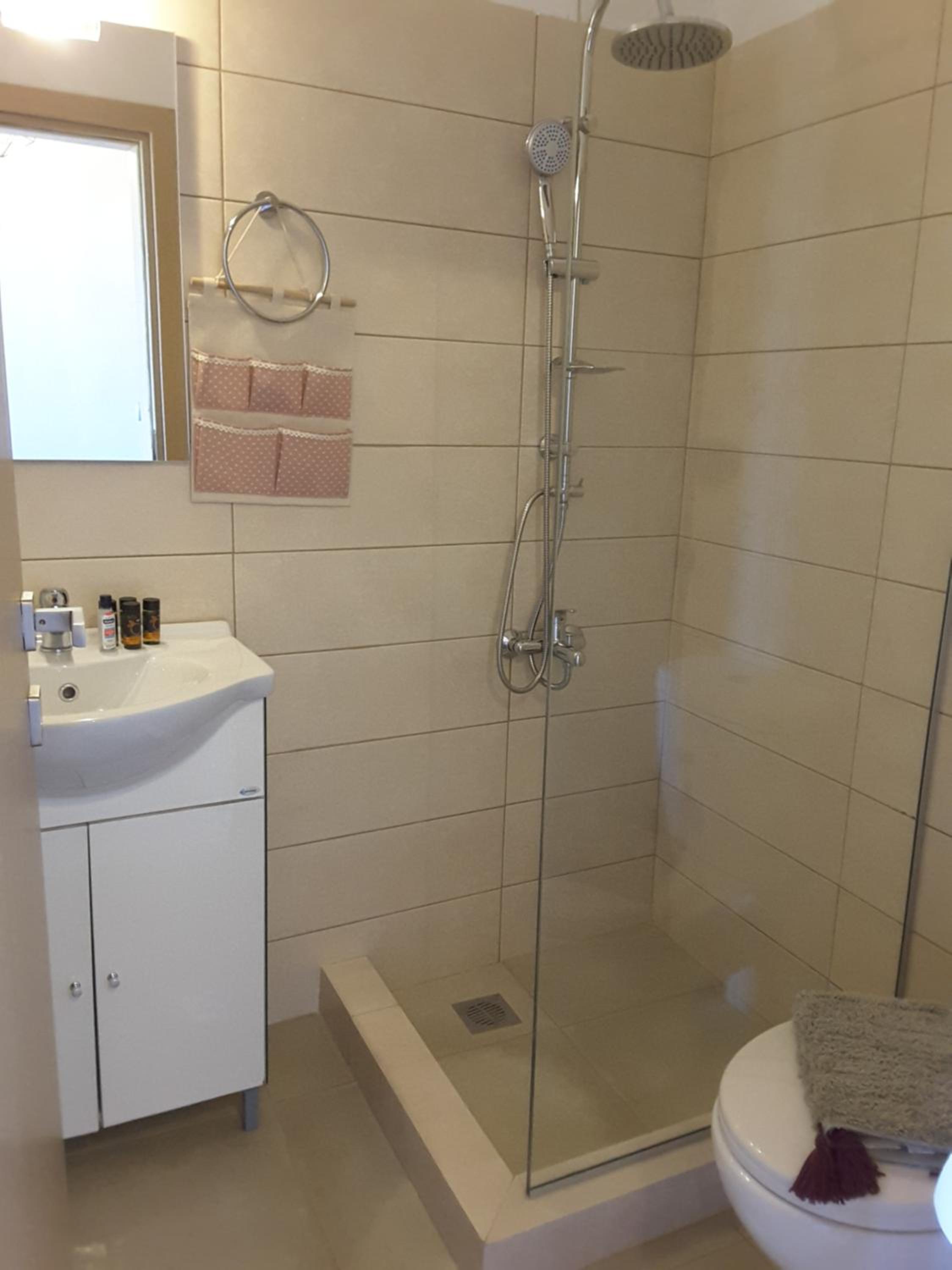 Deluxe Double Room - Photo 26