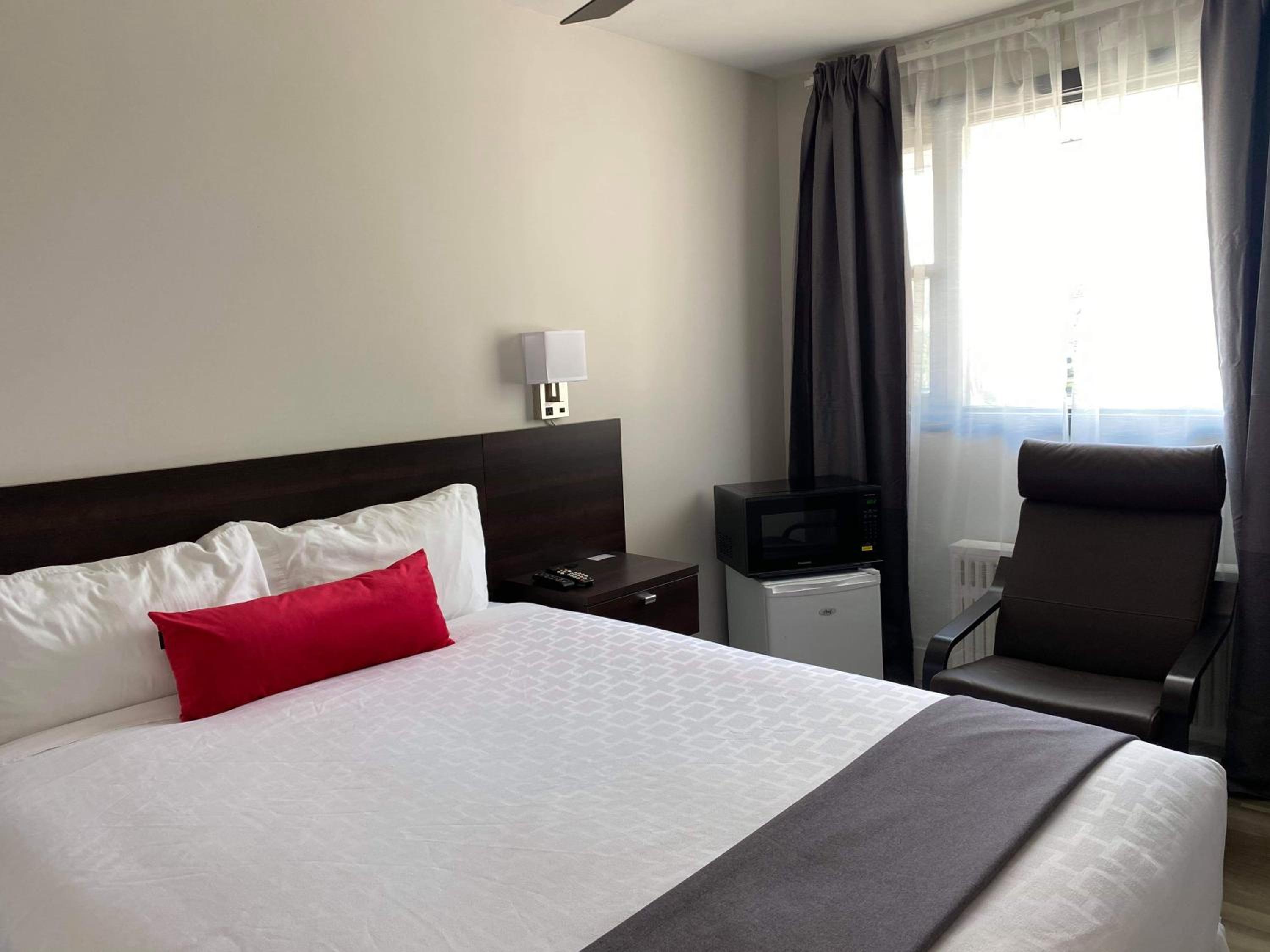Deluxe Queen Room photo 1
