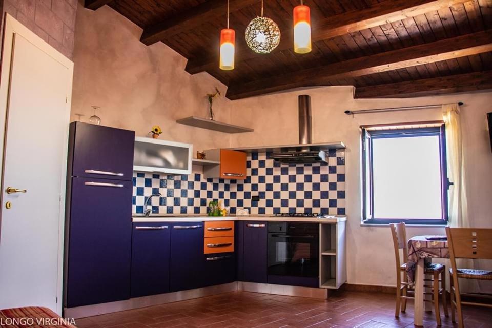 Double Room with Balcony - Photo 6