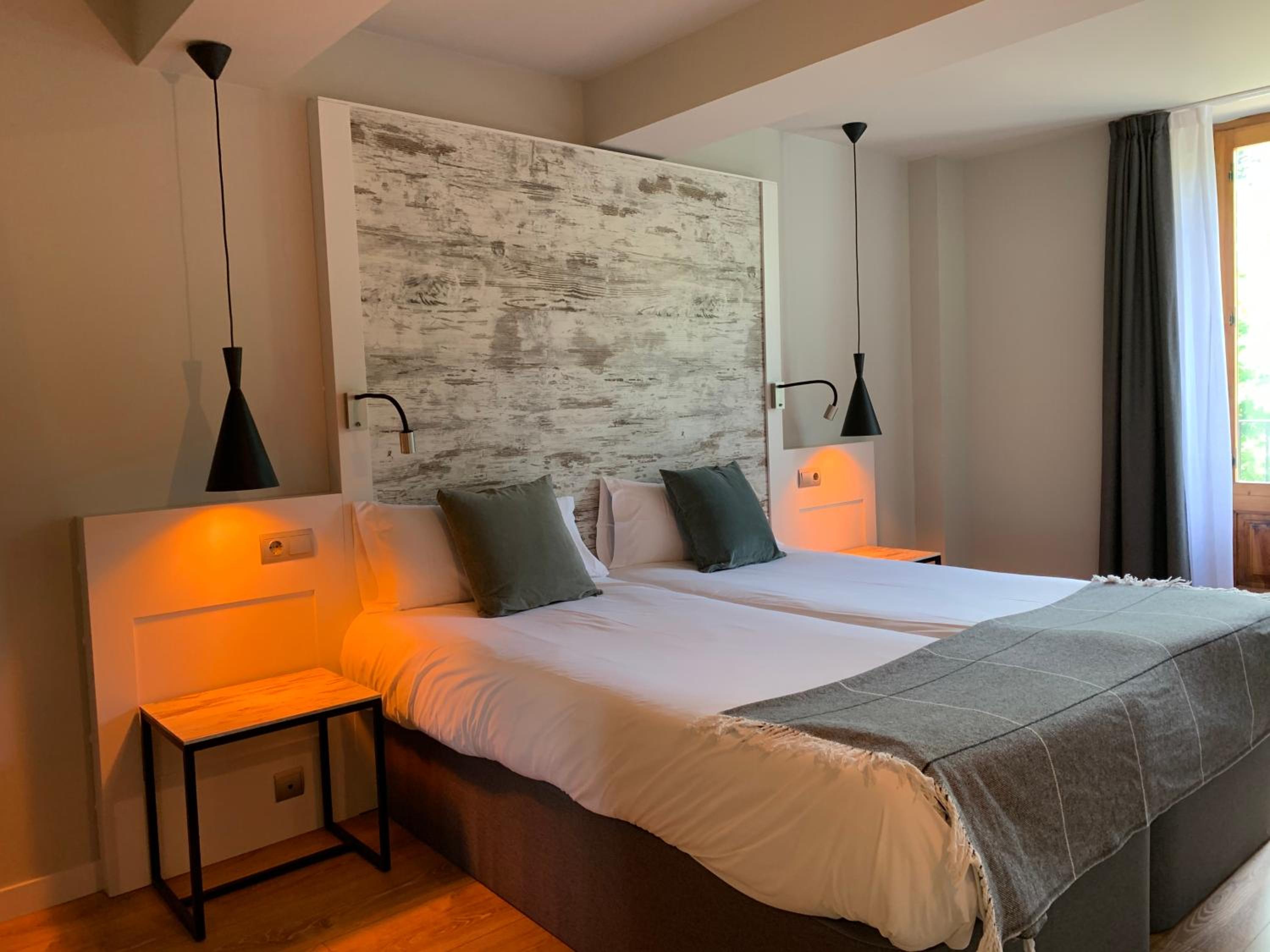 Classic Quadruple Room - Photo 7