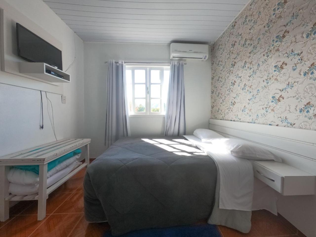 Executive Suite - Photo 7