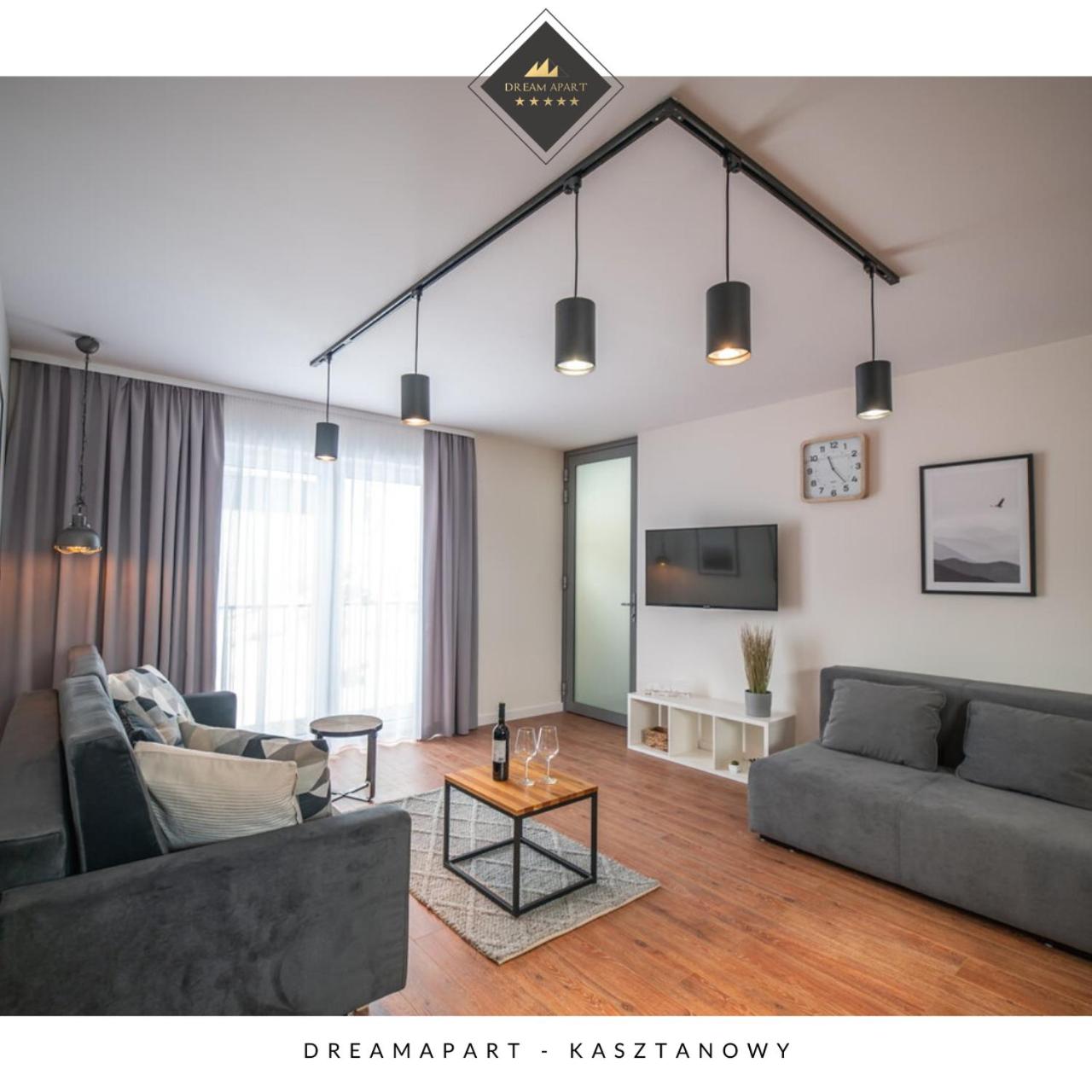 One-Bedroom Apartment - Photo 14
