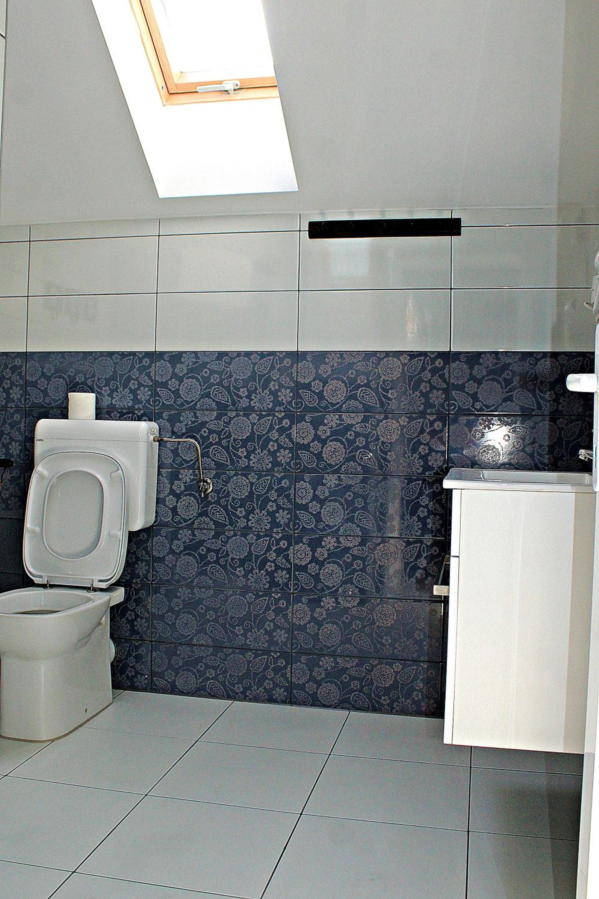 Comfort Triple Room with Shower - Photo 3