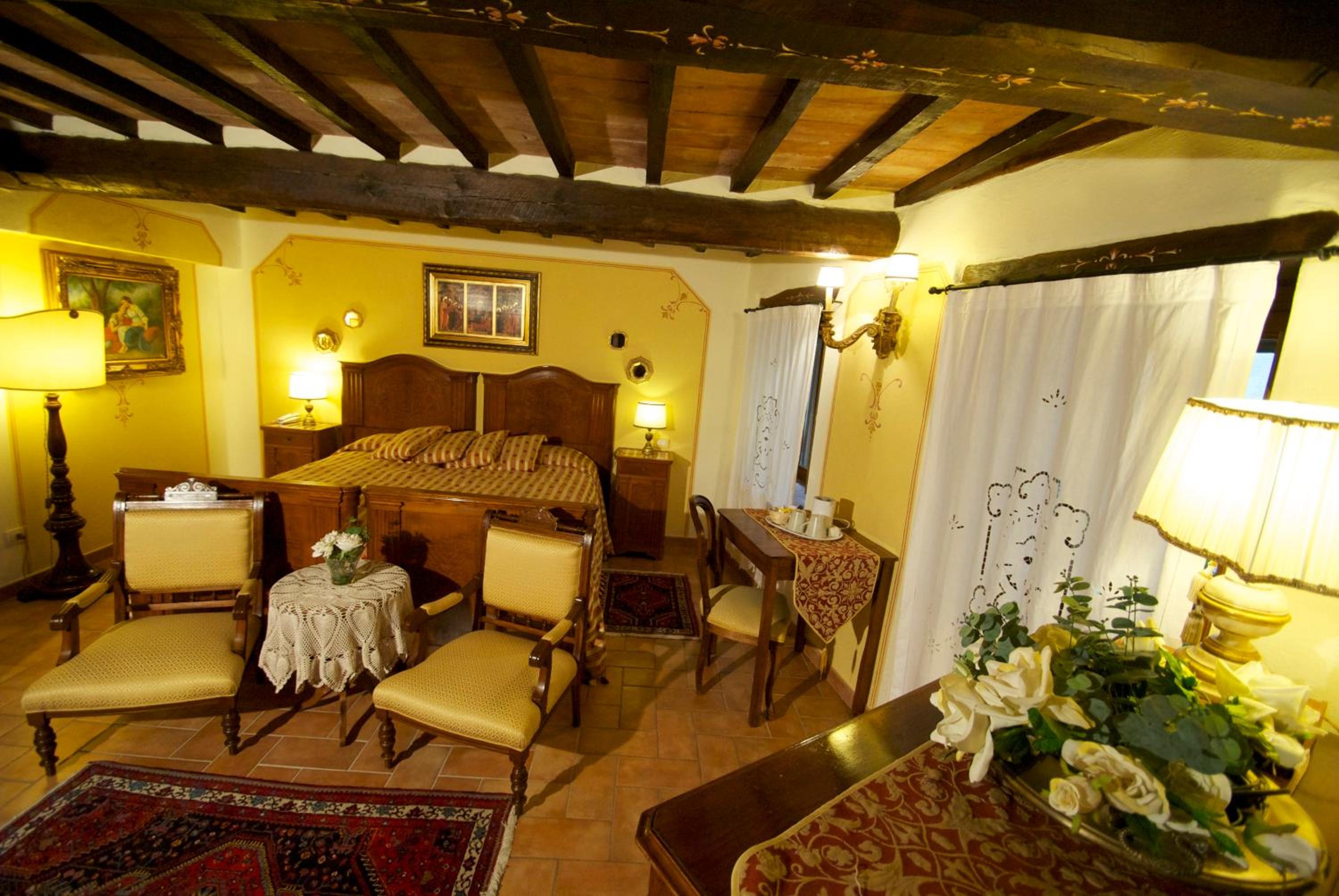 Junior Suite with Park View - Photo 10