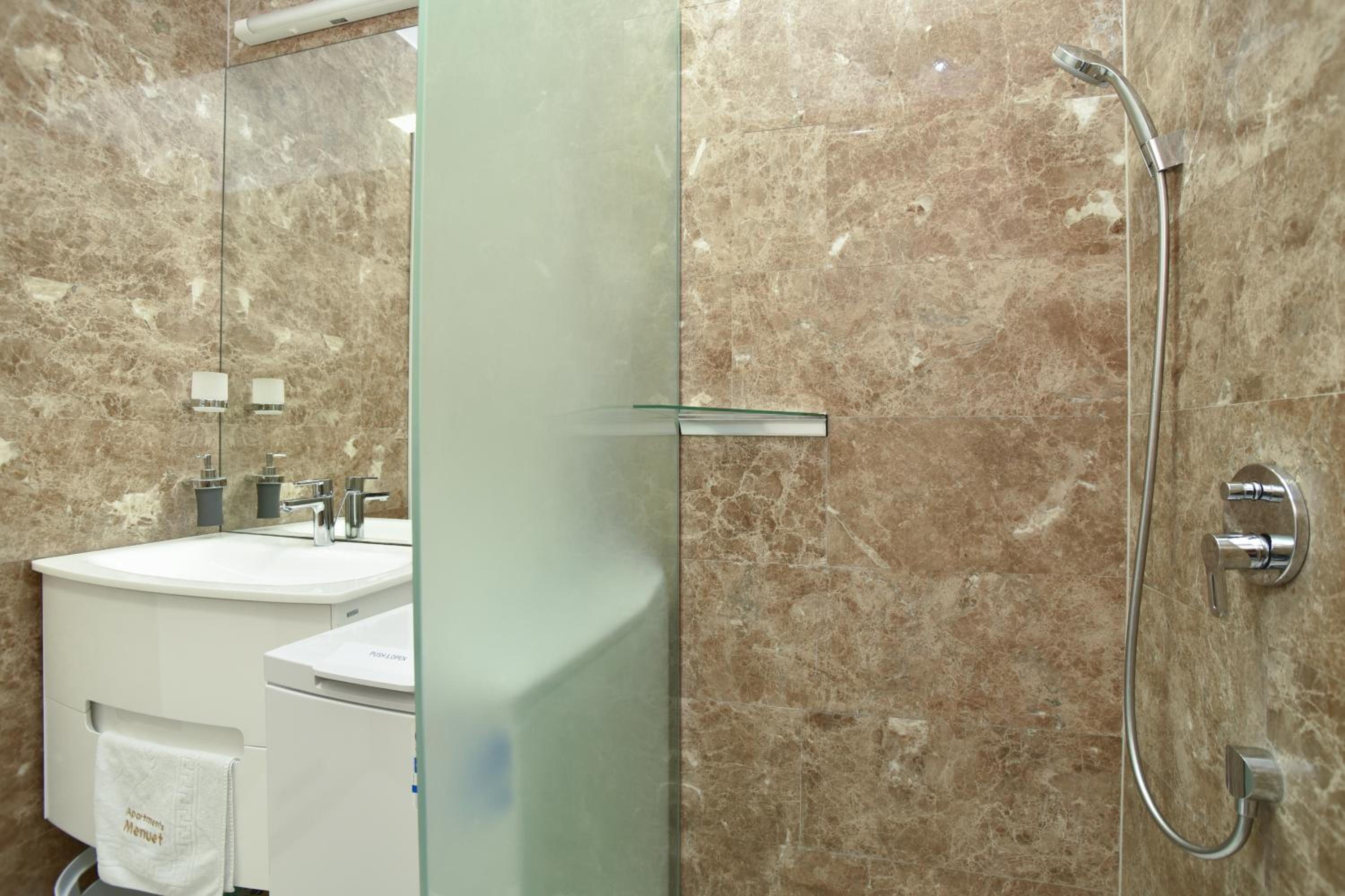 Superior Apartment - Photo 9