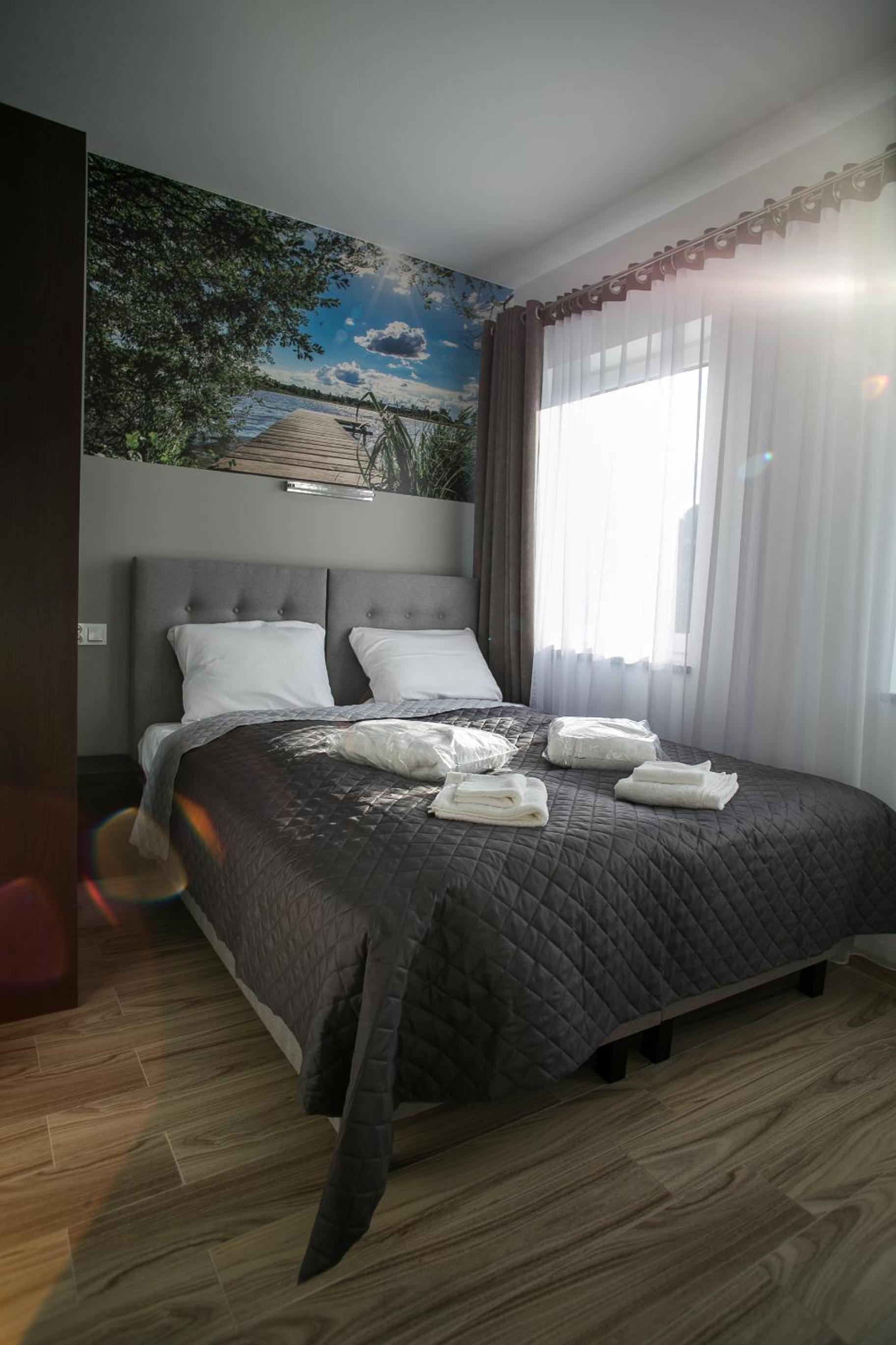Double Room with Lake View photo 2