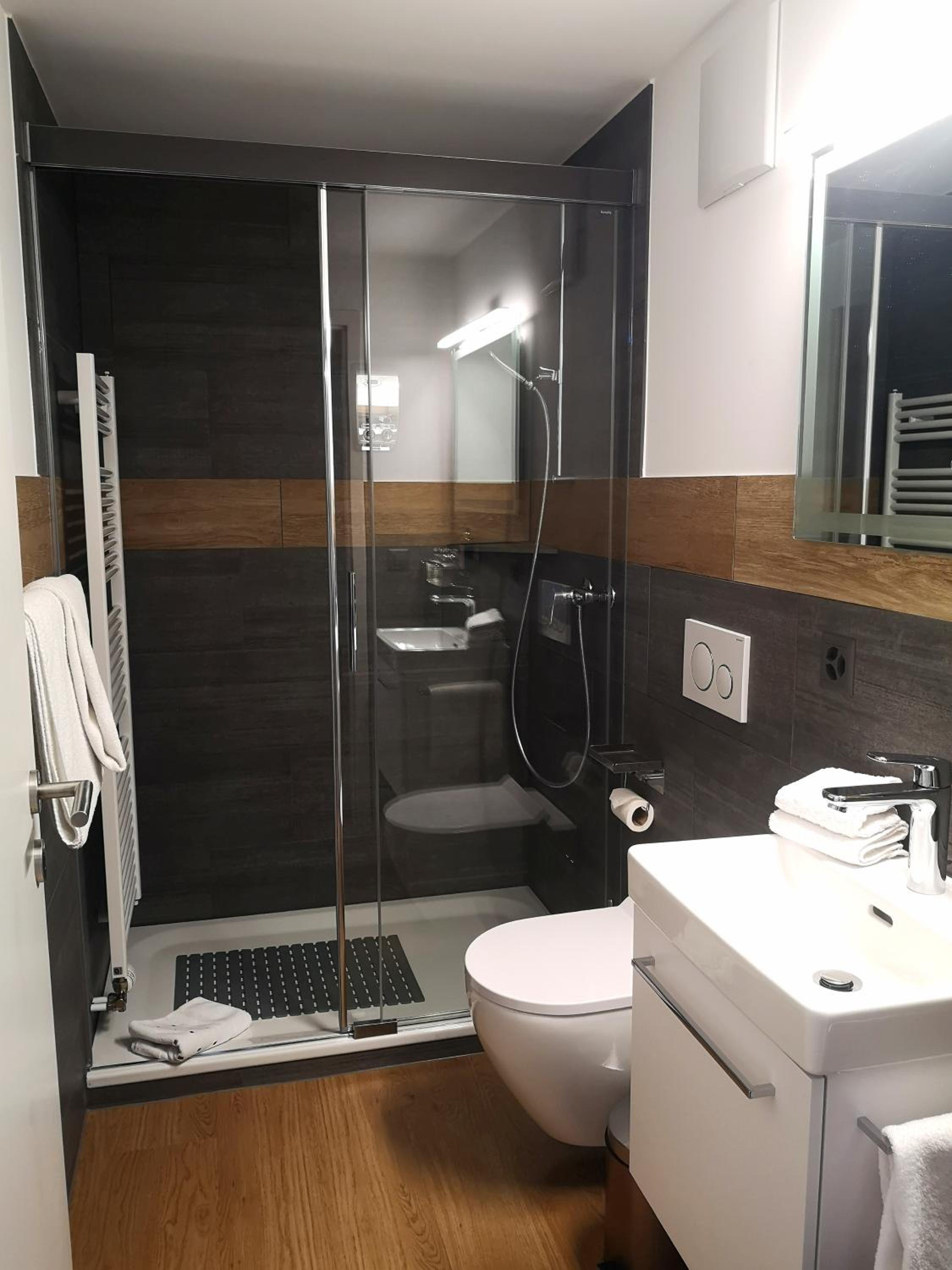 Twin Room - Photo 4