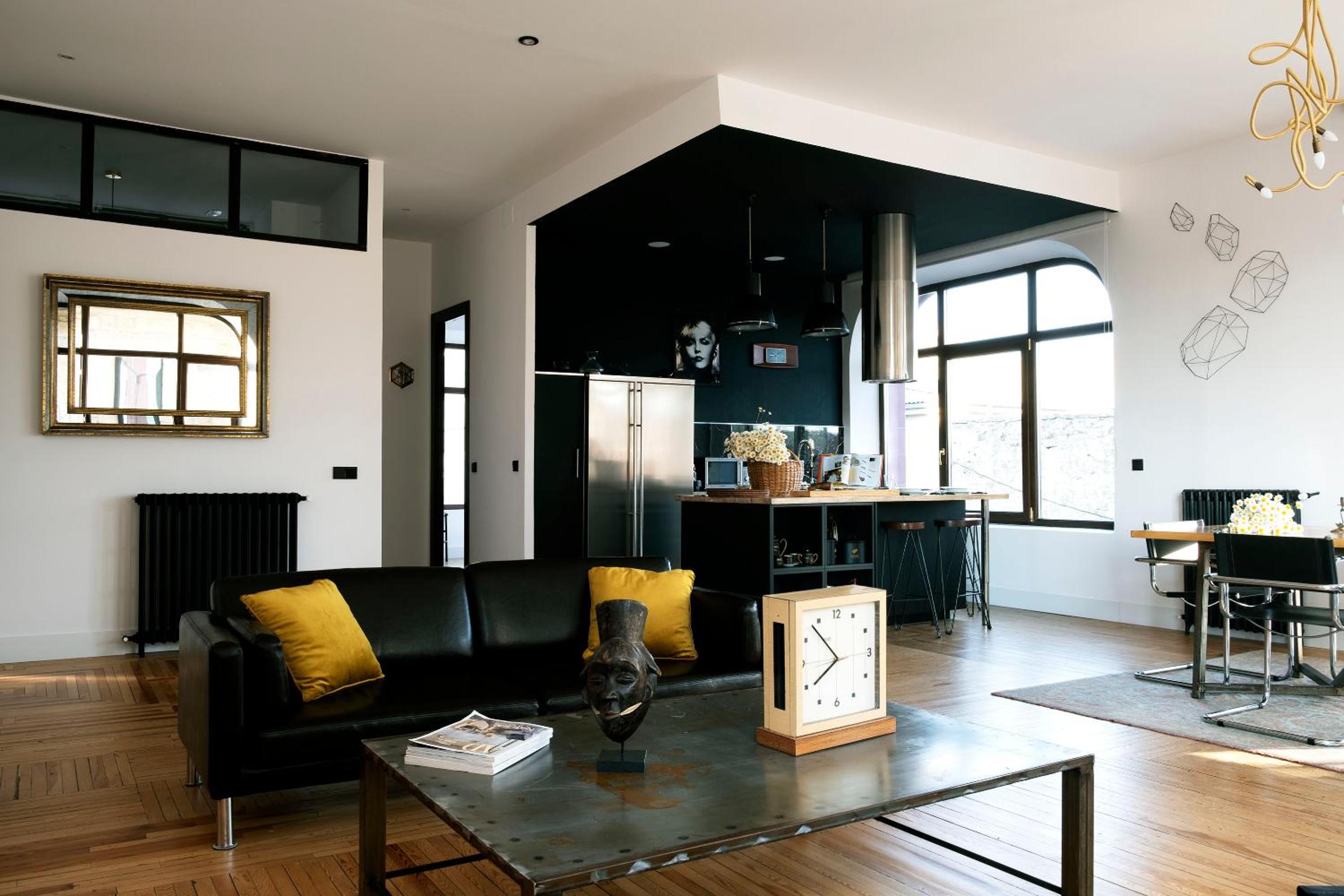 Two-Bedroom Apartment - Photo 1