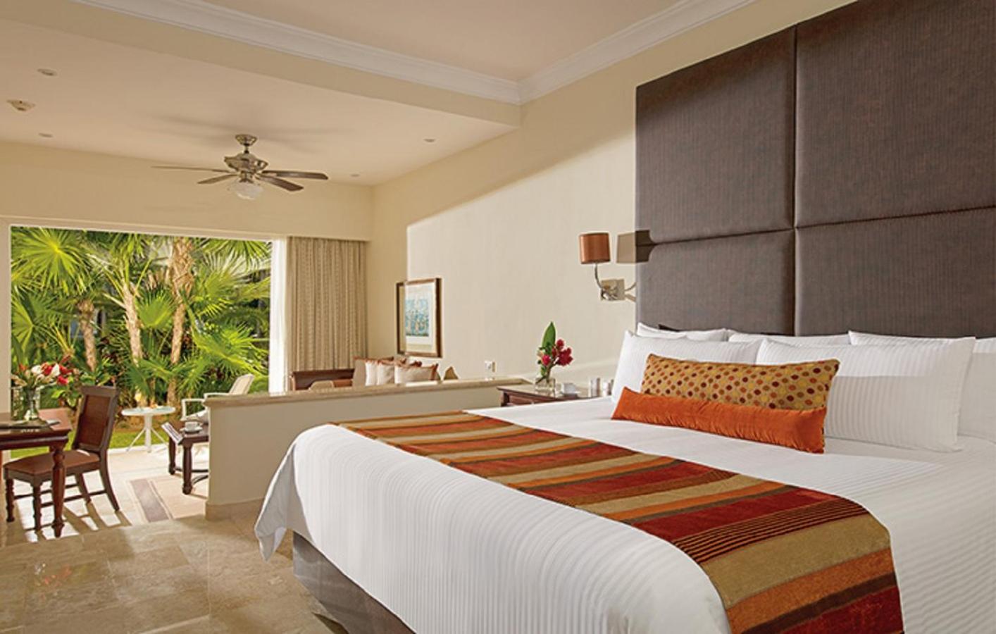 Preferred Club Junior Suite Garden View King
