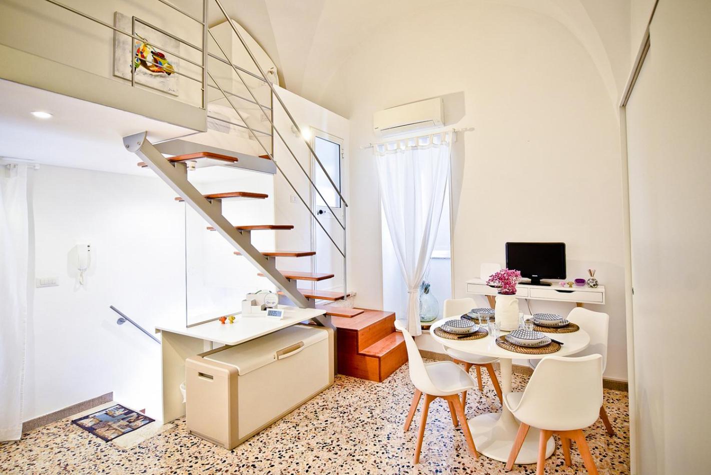 Two-Bedroom House - Photo 26