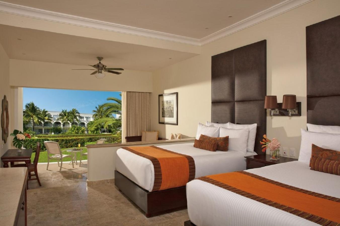 Preferred Club Junior Suite Garden View Triple thumbnail 5