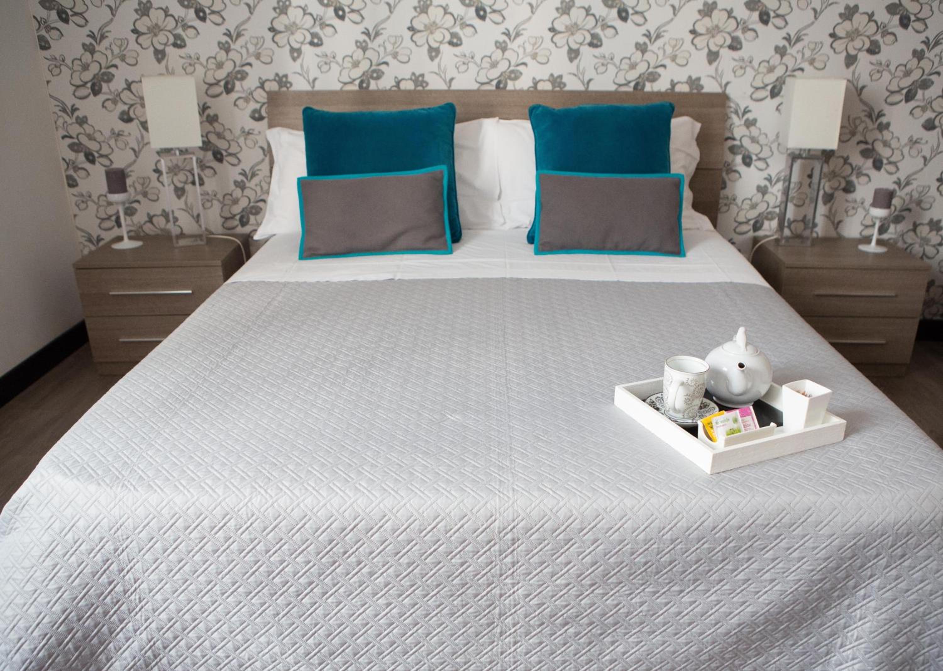 Deluxe Double Room with Private Internal Bathroom photo 2