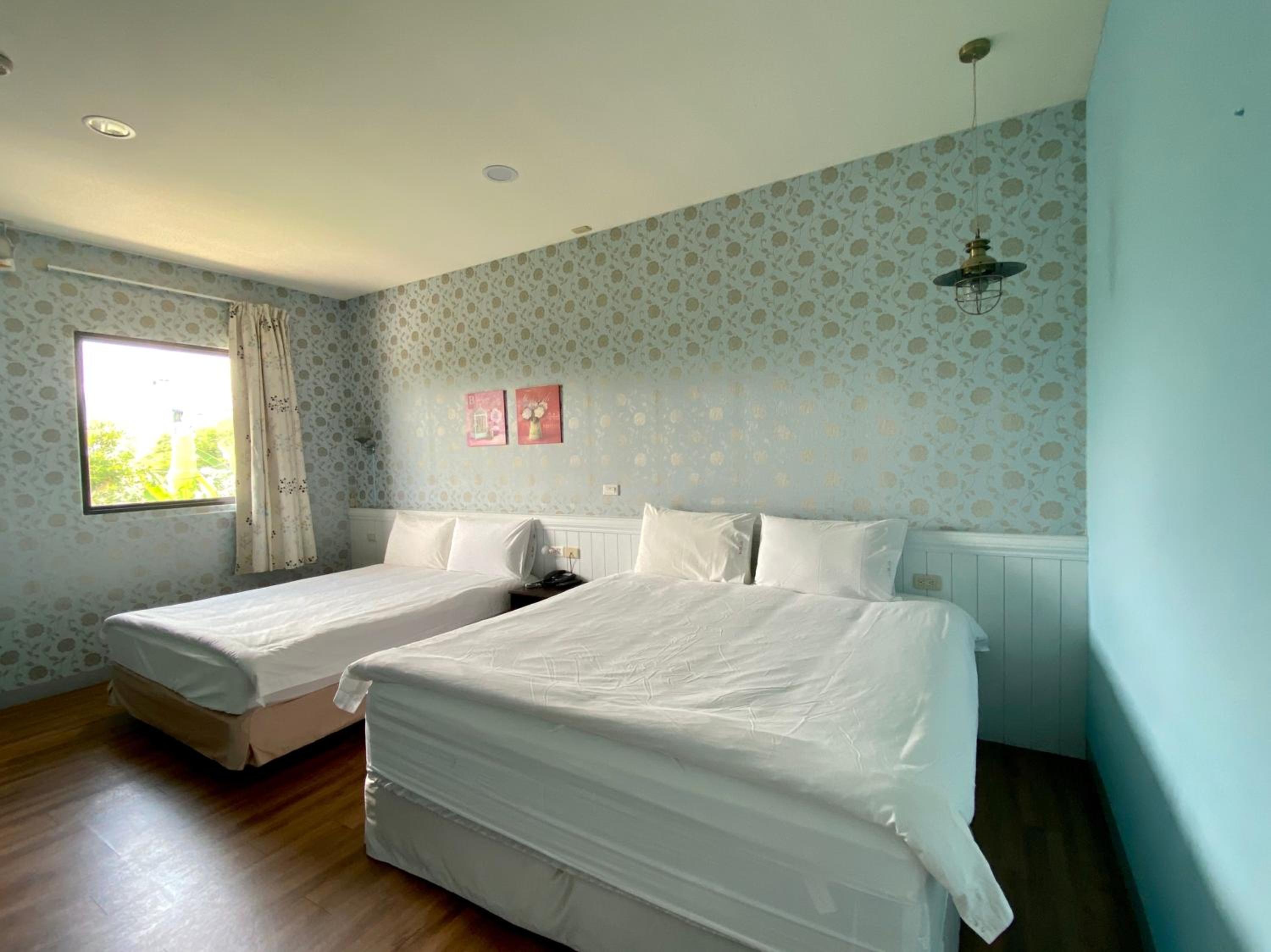 Quadruple Room with Mountain View
