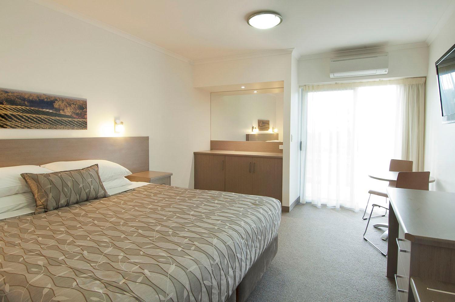 Gardenview Motel - King photo 1
