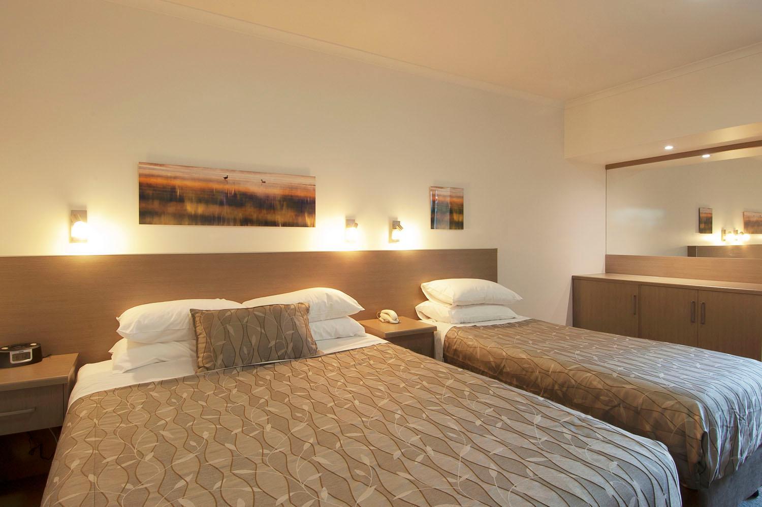 Gardenview Motel - Queen + Single photo 1