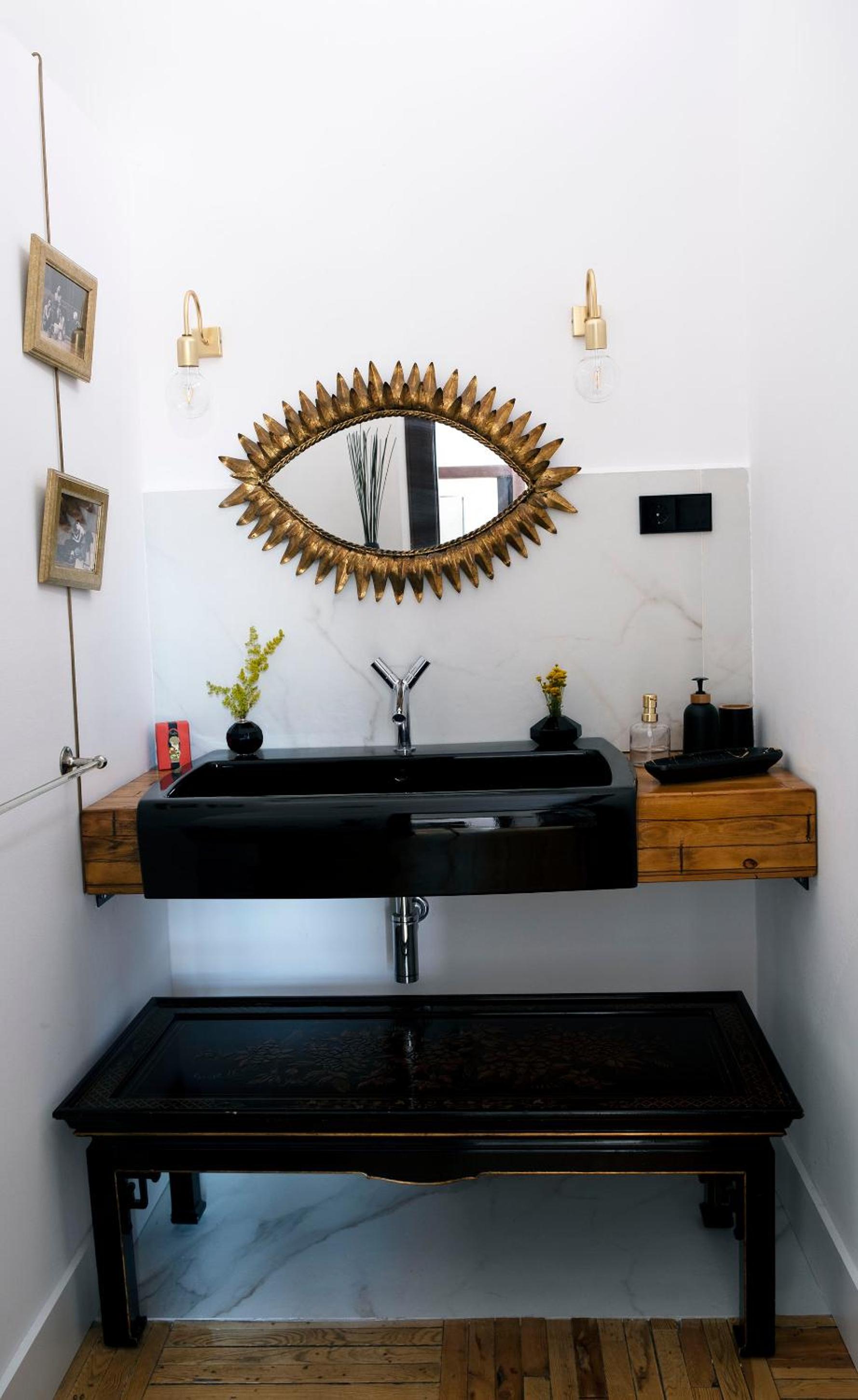 Two-Bedroom Apartment - Photo 12