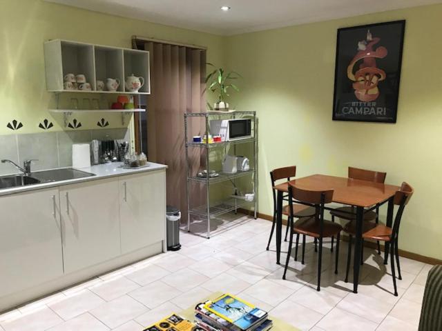 Budget Single Room photo 2
