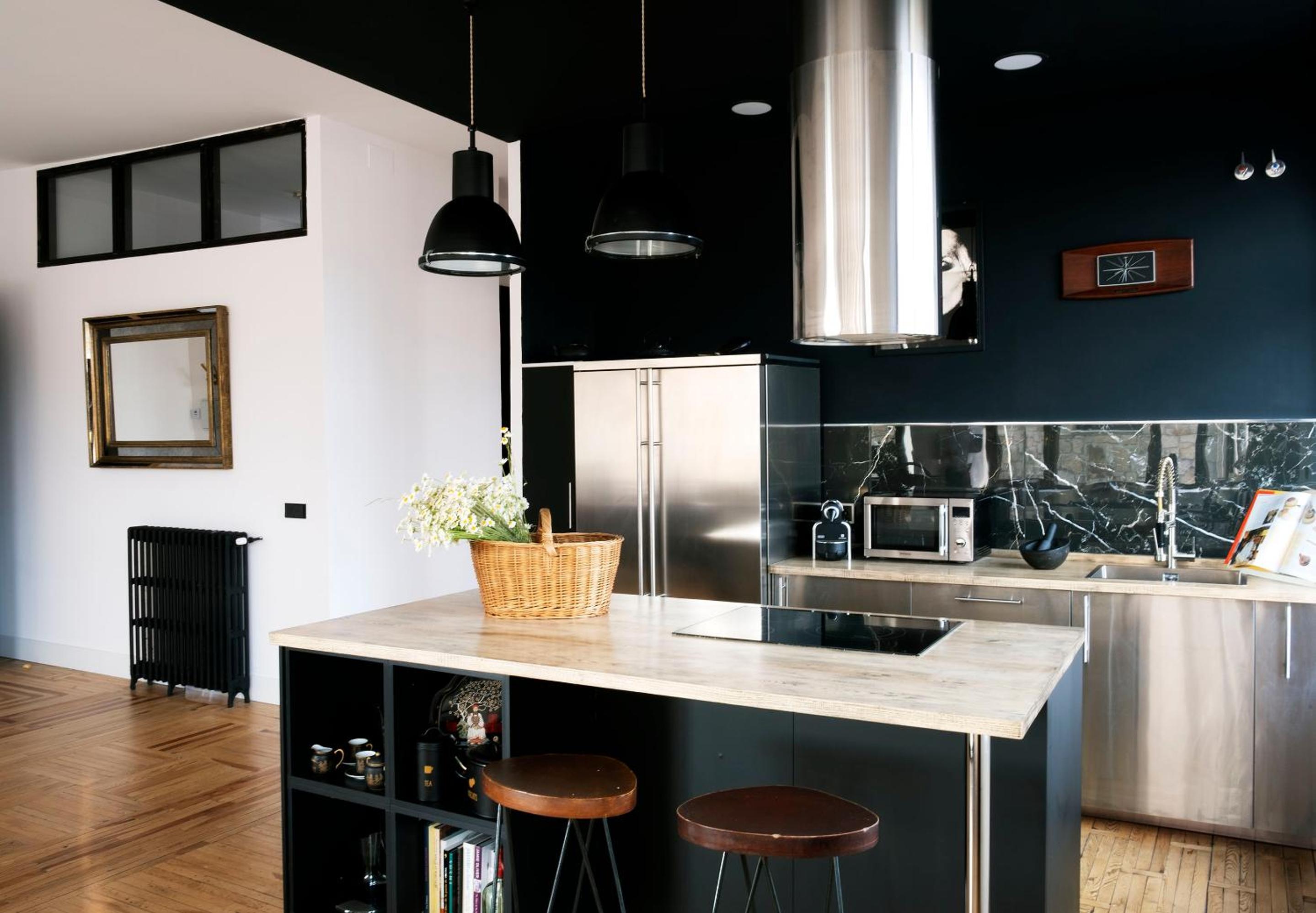 Two-Bedroom Apartment - Photo 20