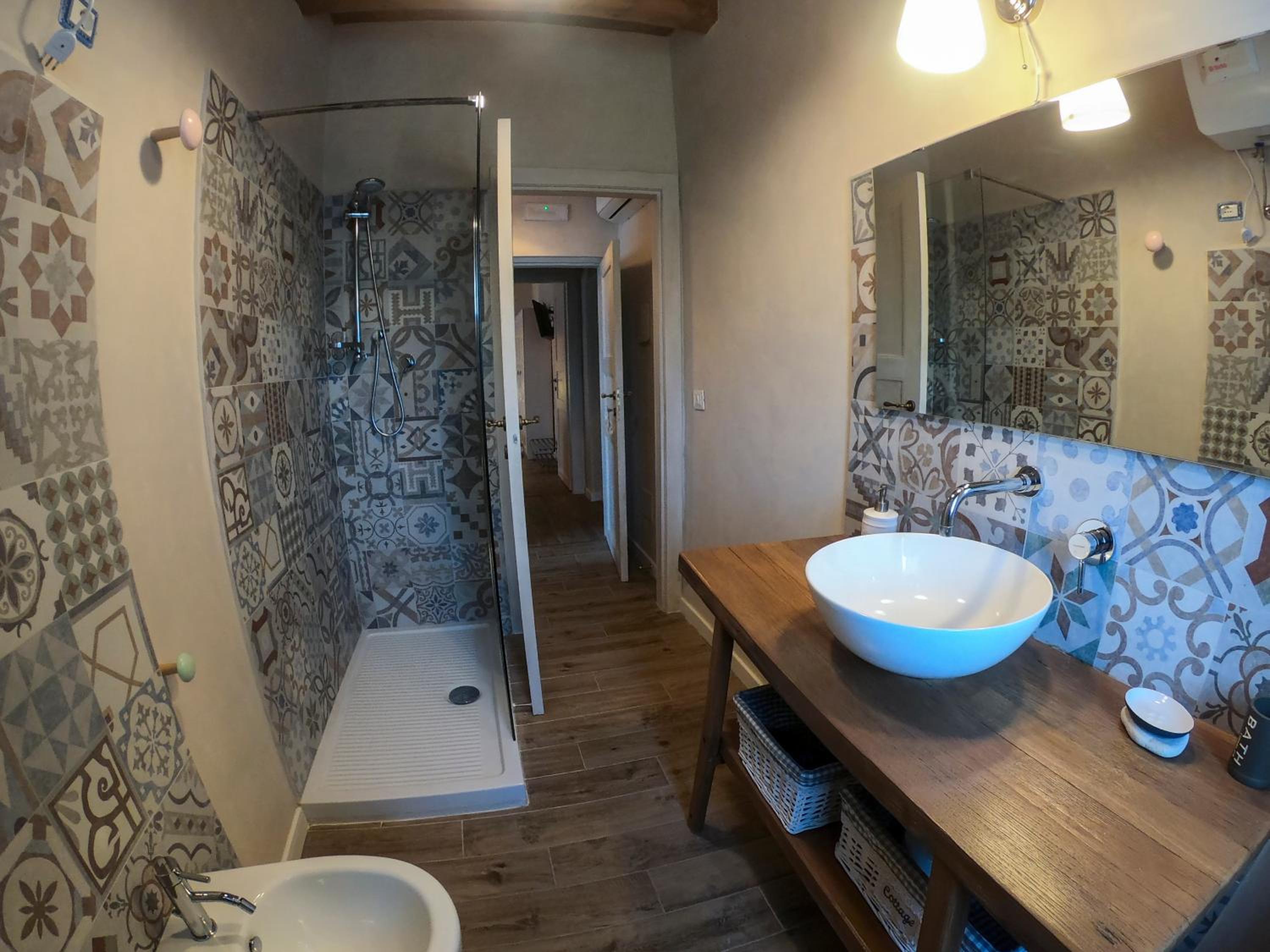 Deluxe Room - Photo 4