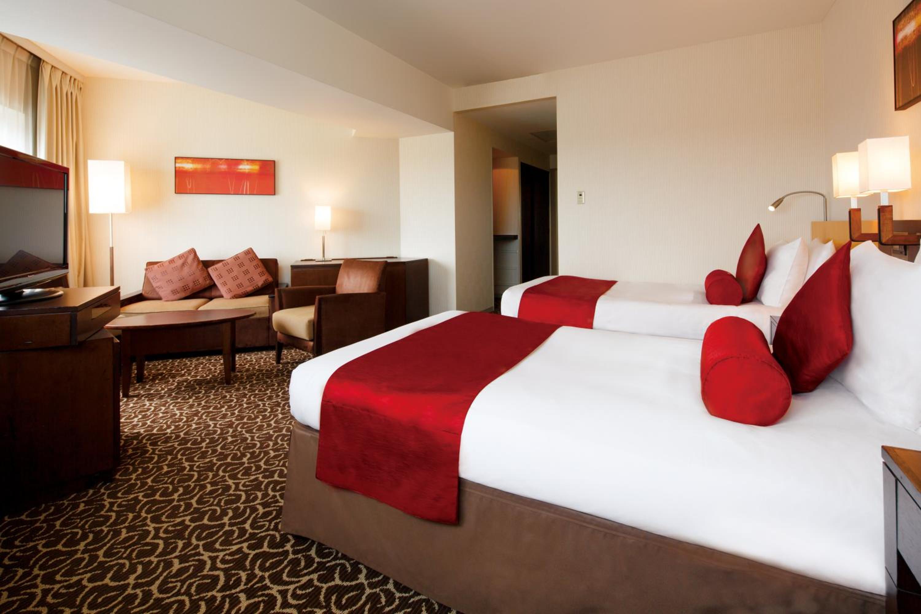 Premium Twin Room - Photo 2