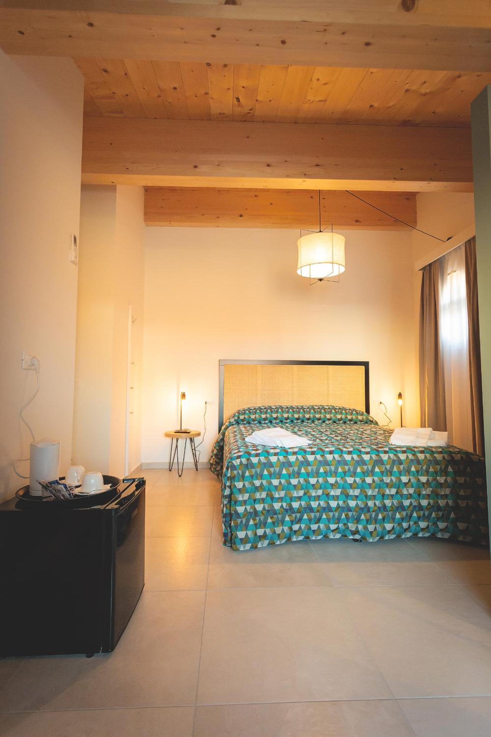 Superior Double or Twin Room - Photo 11