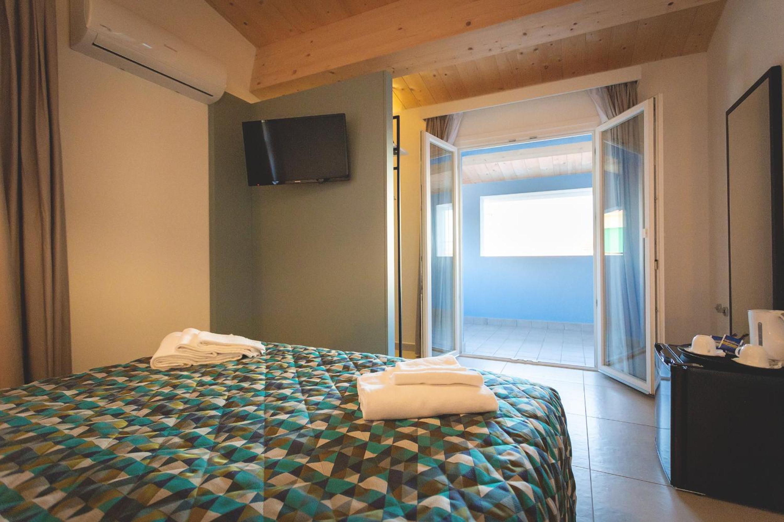 Superior Double or Twin Room - Photo 2
