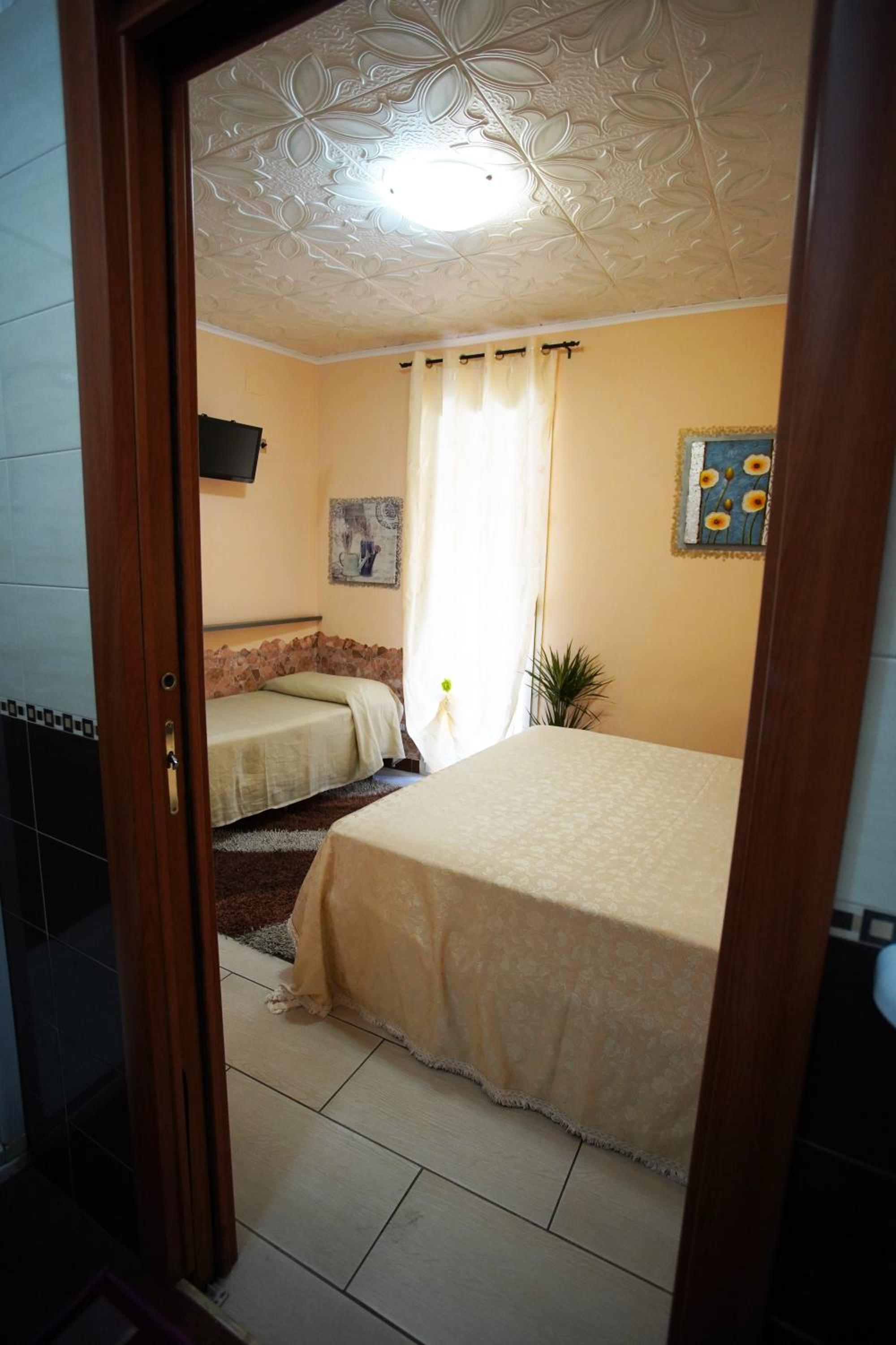 Comfort Triple Room - Photo 23