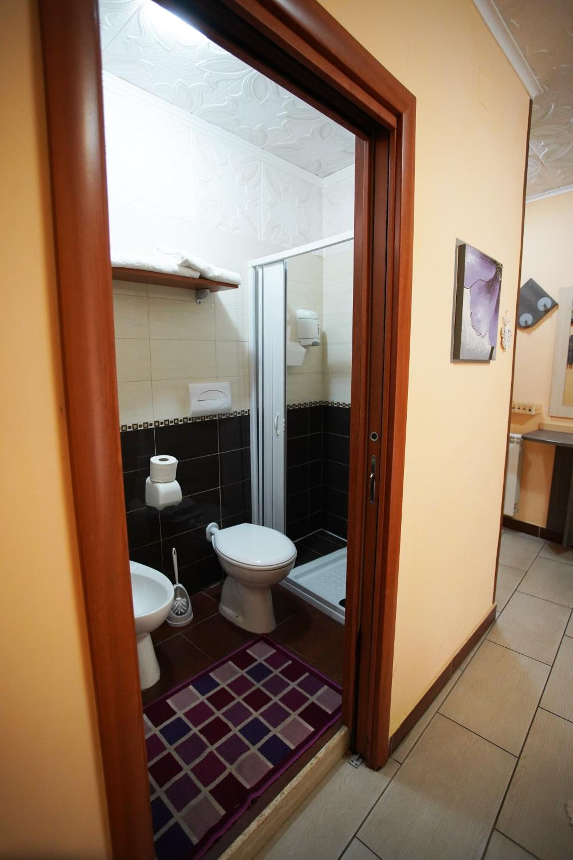 Comfort Triple Room - Photo 24