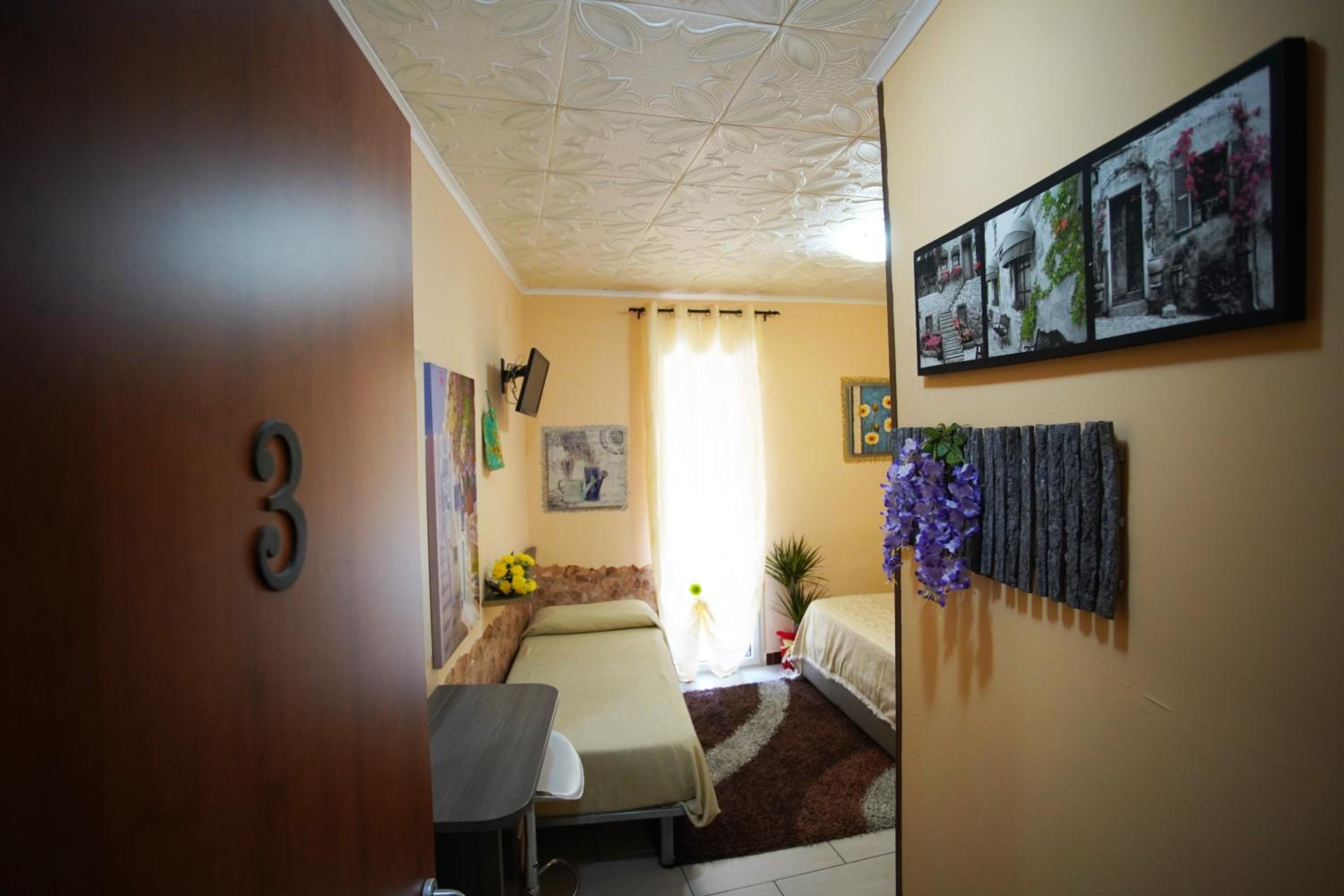 Comfort Triple Room - Photo 28