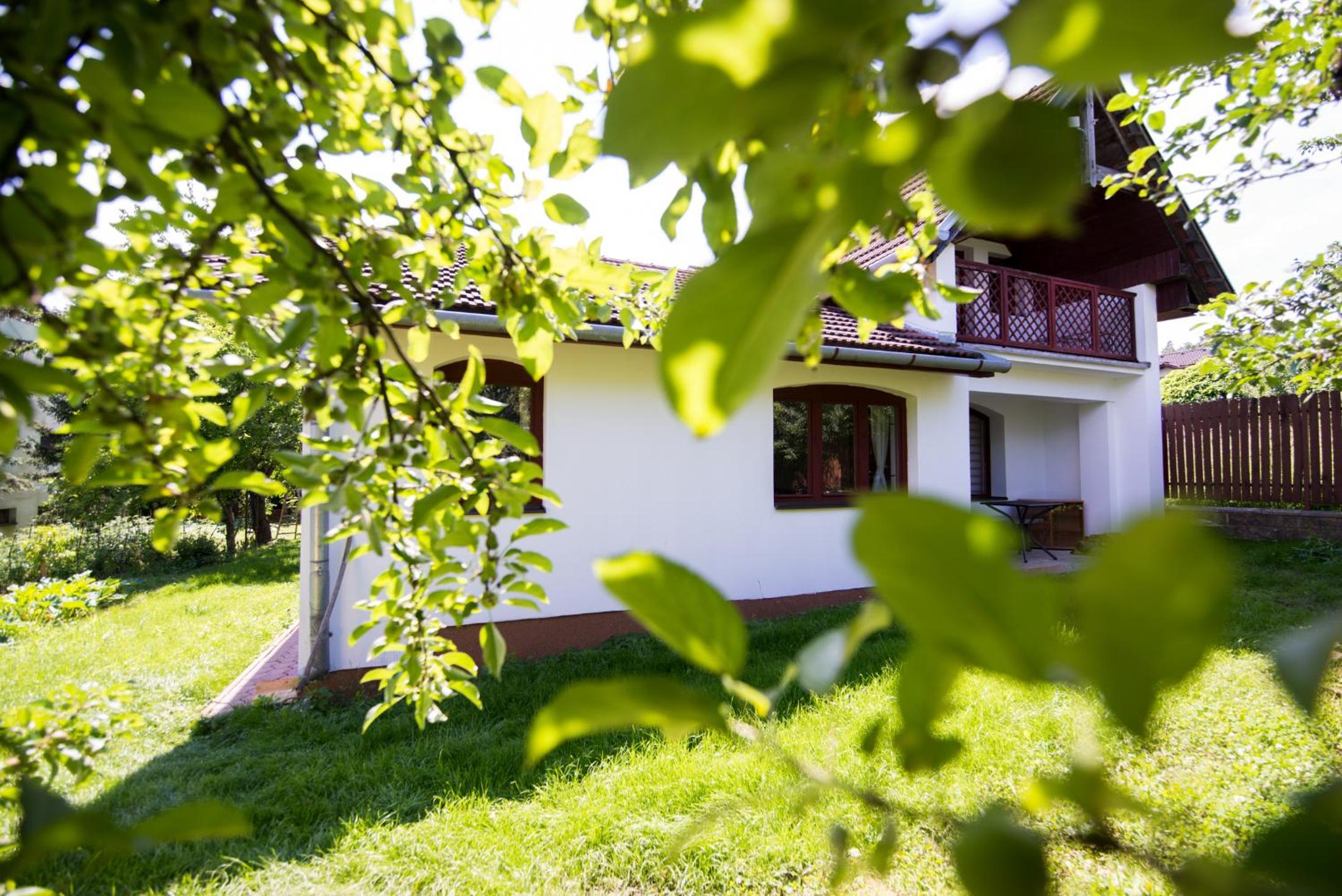 Four-Bedroom House - Photo 6
