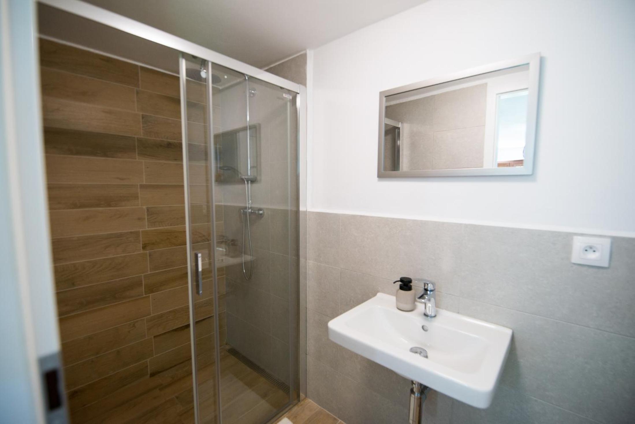 Four-Bedroom House - Photo 23