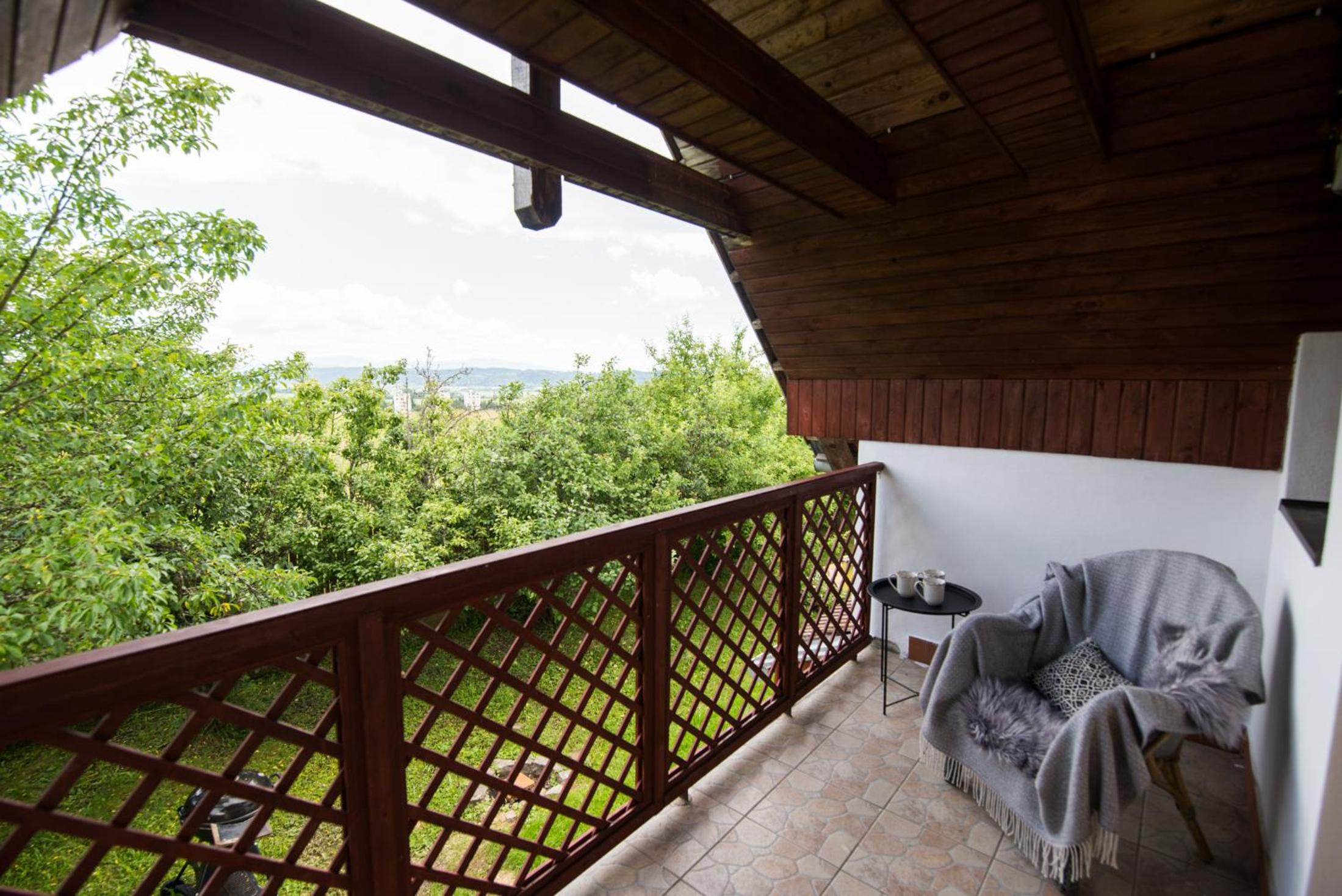 Four-Bedroom House - Photo 16