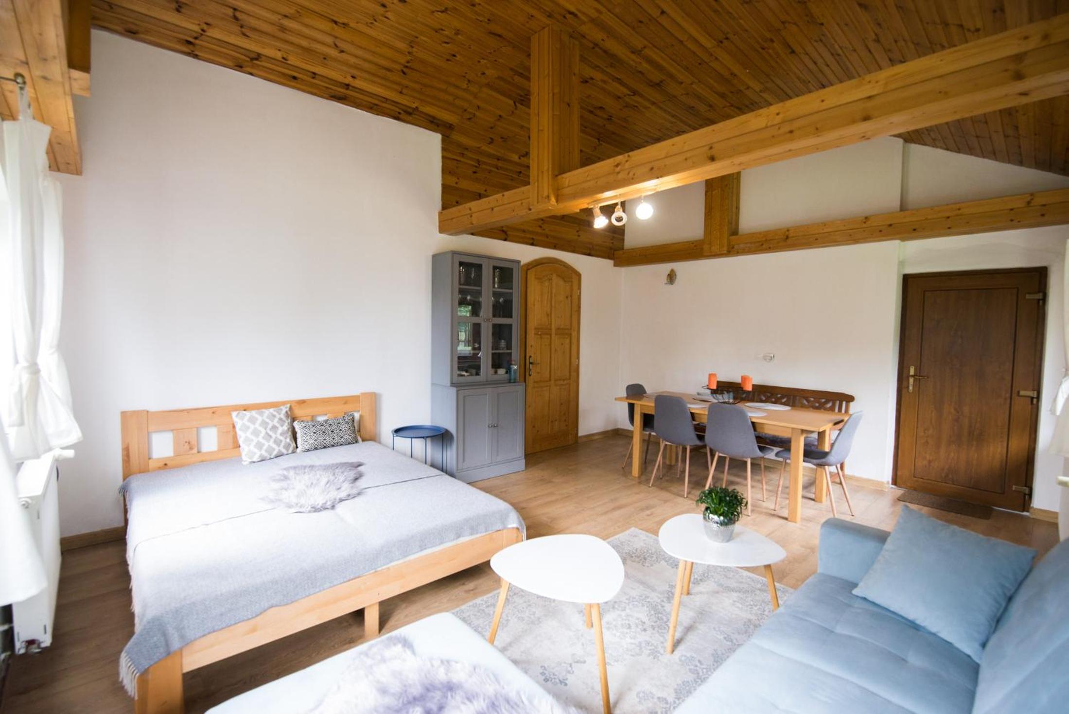 Four-Bedroom House - Photo 19