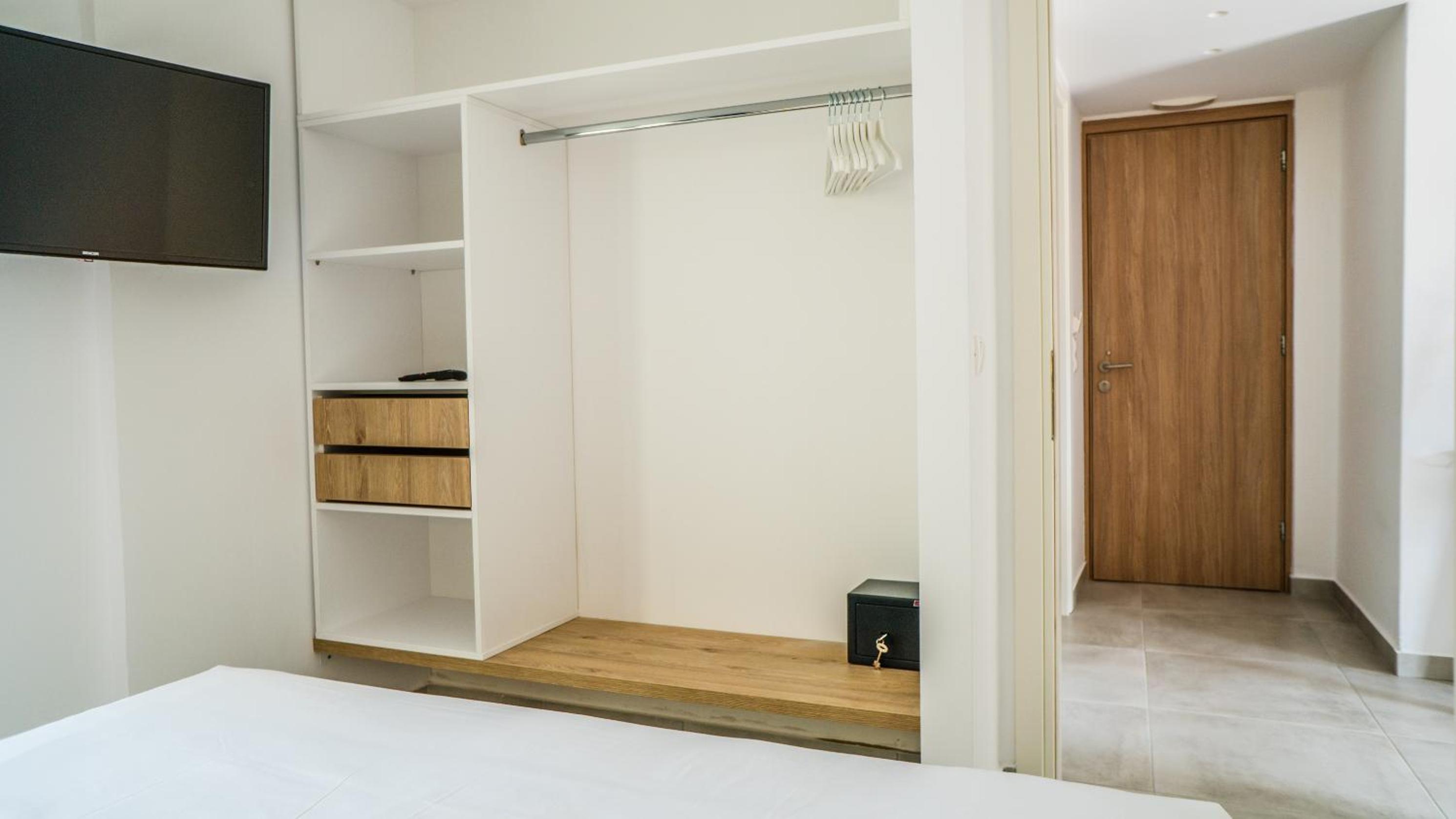 Apartment photo 3