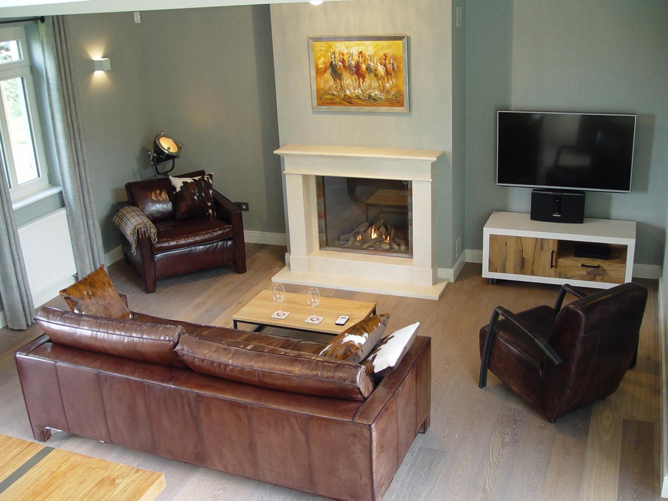 Two-Bedroom House photo 3