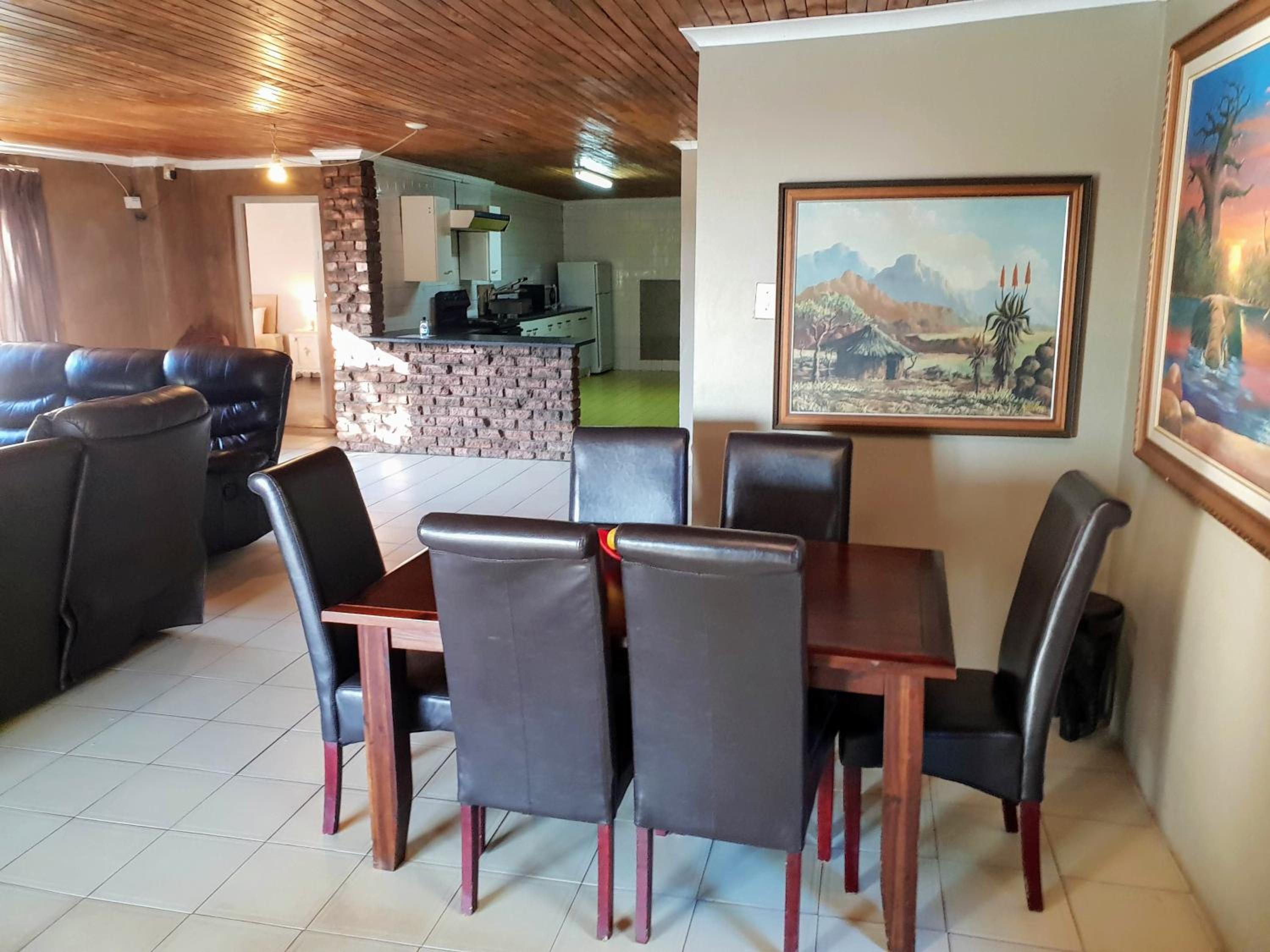 Three-Bedroom Apartment - Photo 17