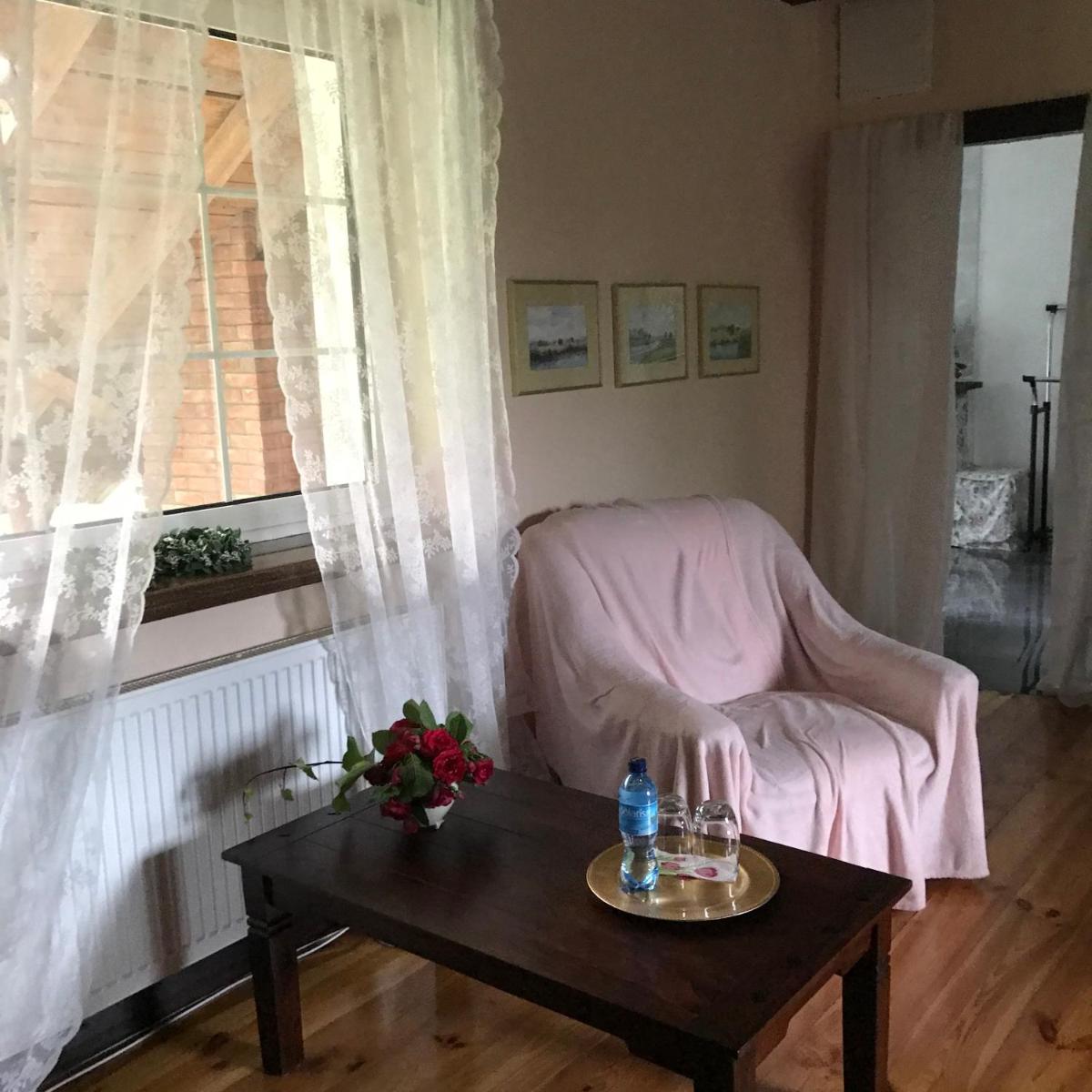 Large Twin Room - Photo 20